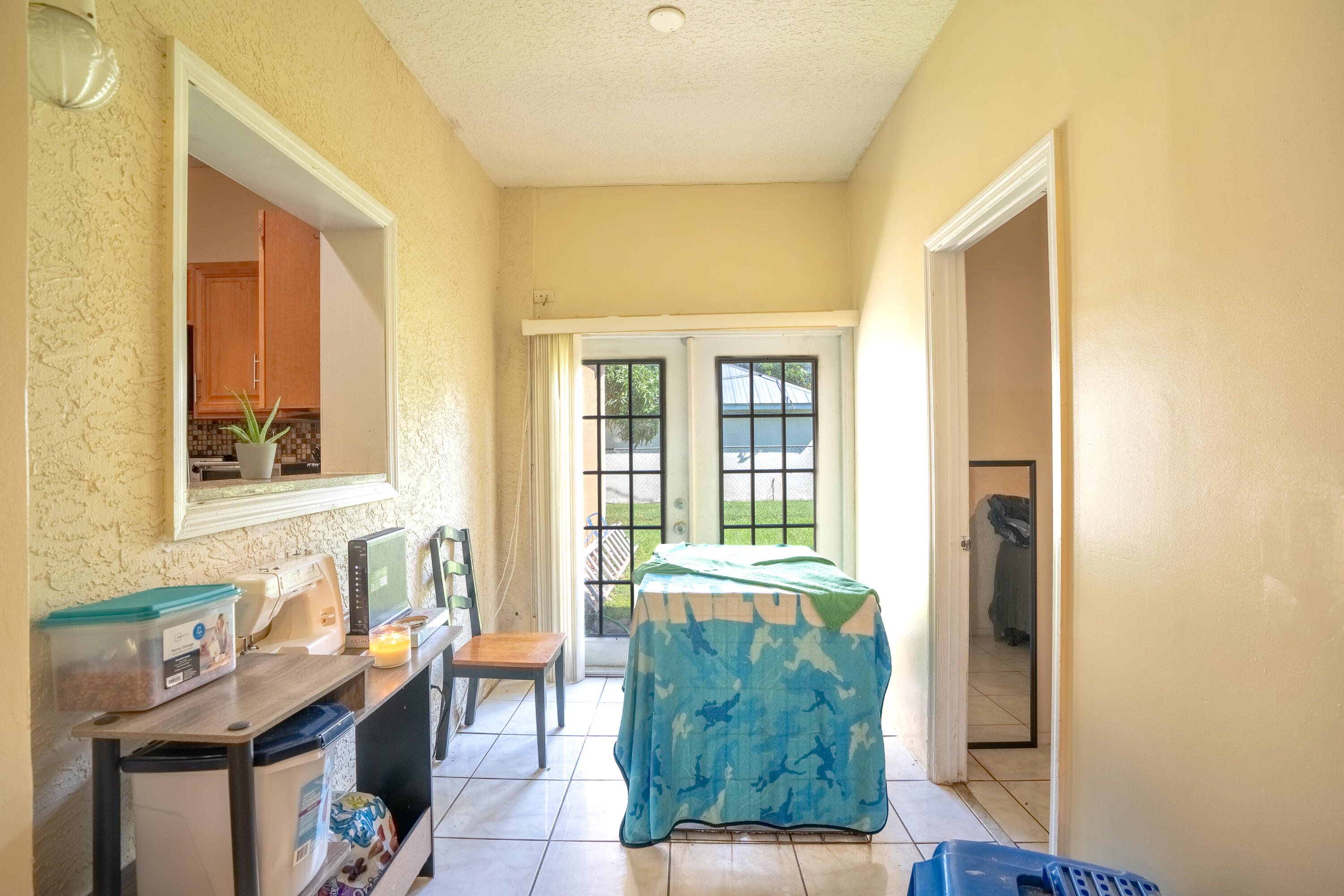 2128 SE Broward Terrace