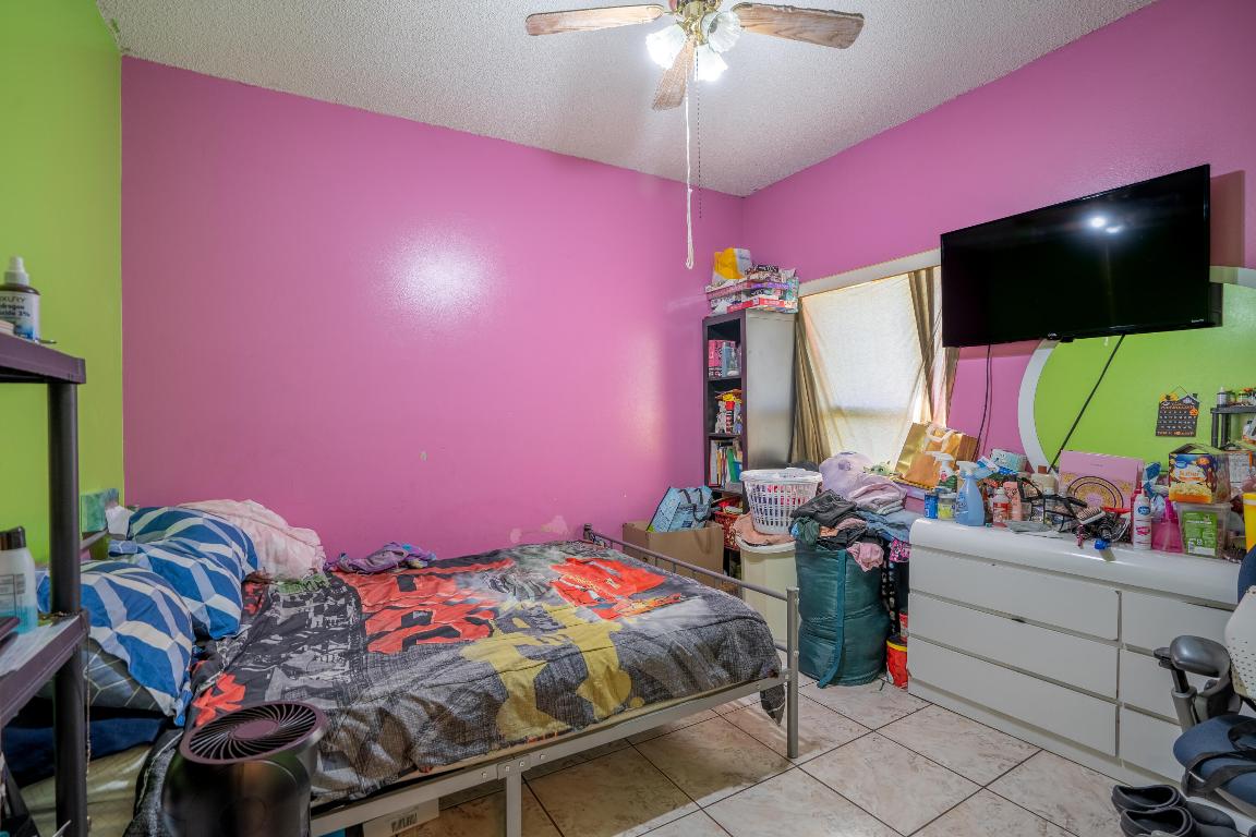 2128 SE Broward Terrace