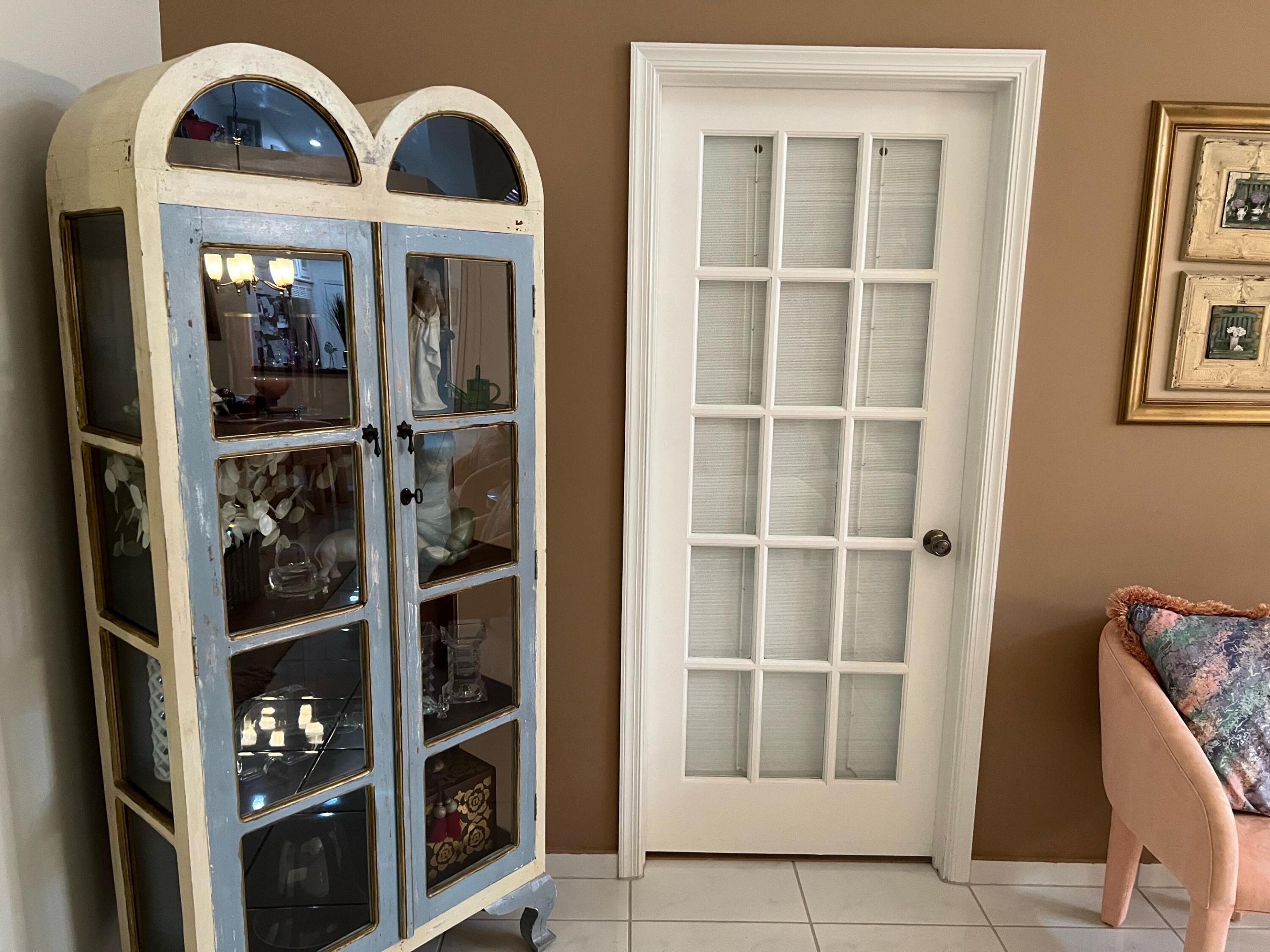 7184 Summer Tree Drive