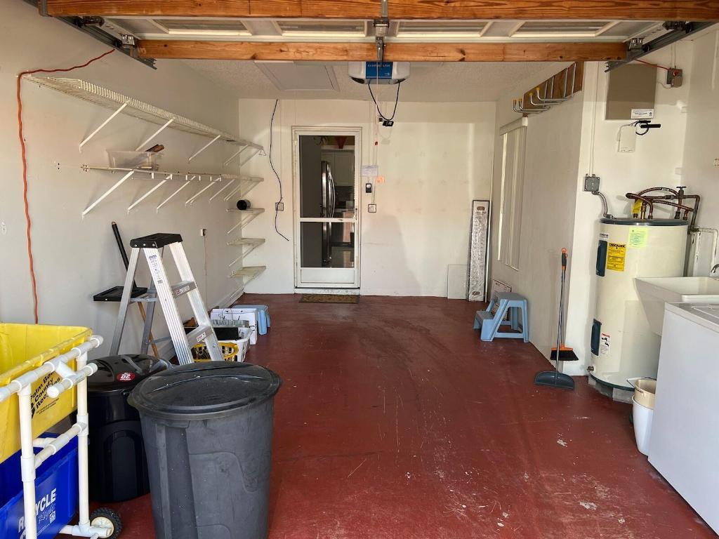 7184 Summer Tree Drive