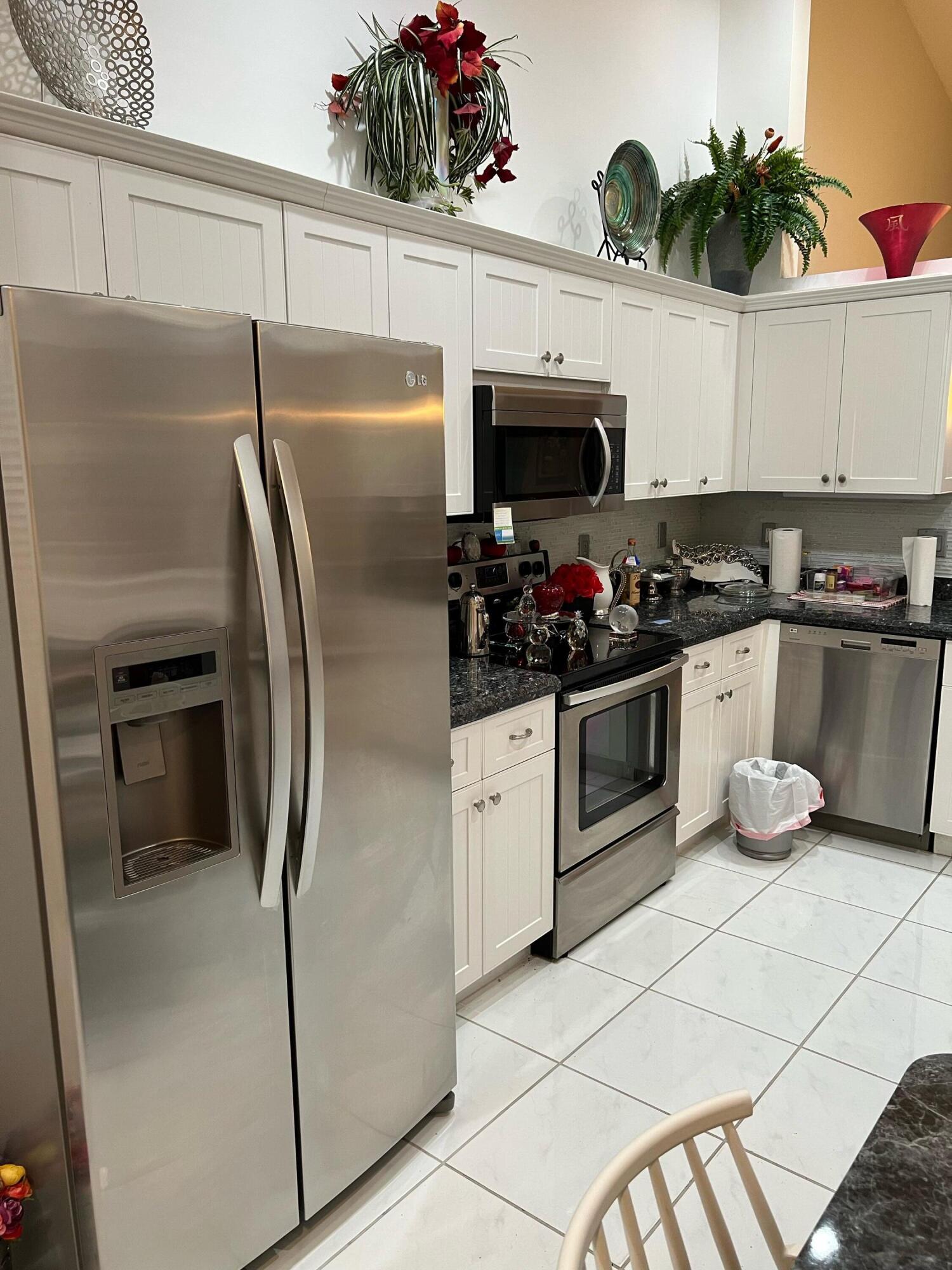 7184 Summer Tree Drive