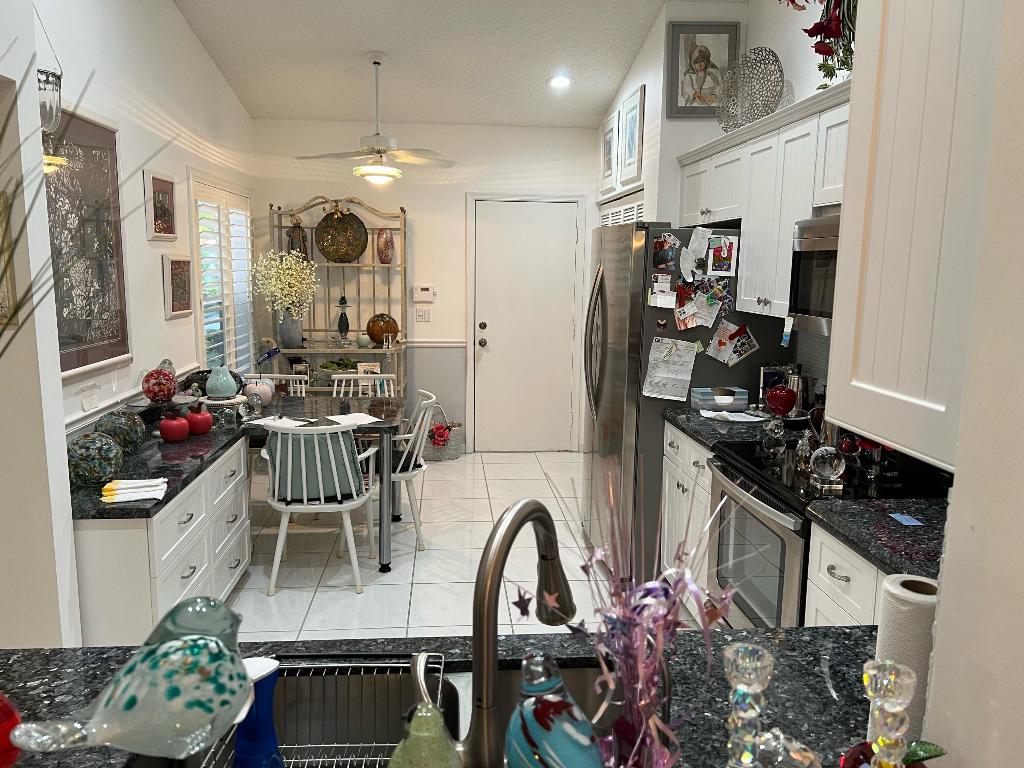 7184 Summer Tree Drive