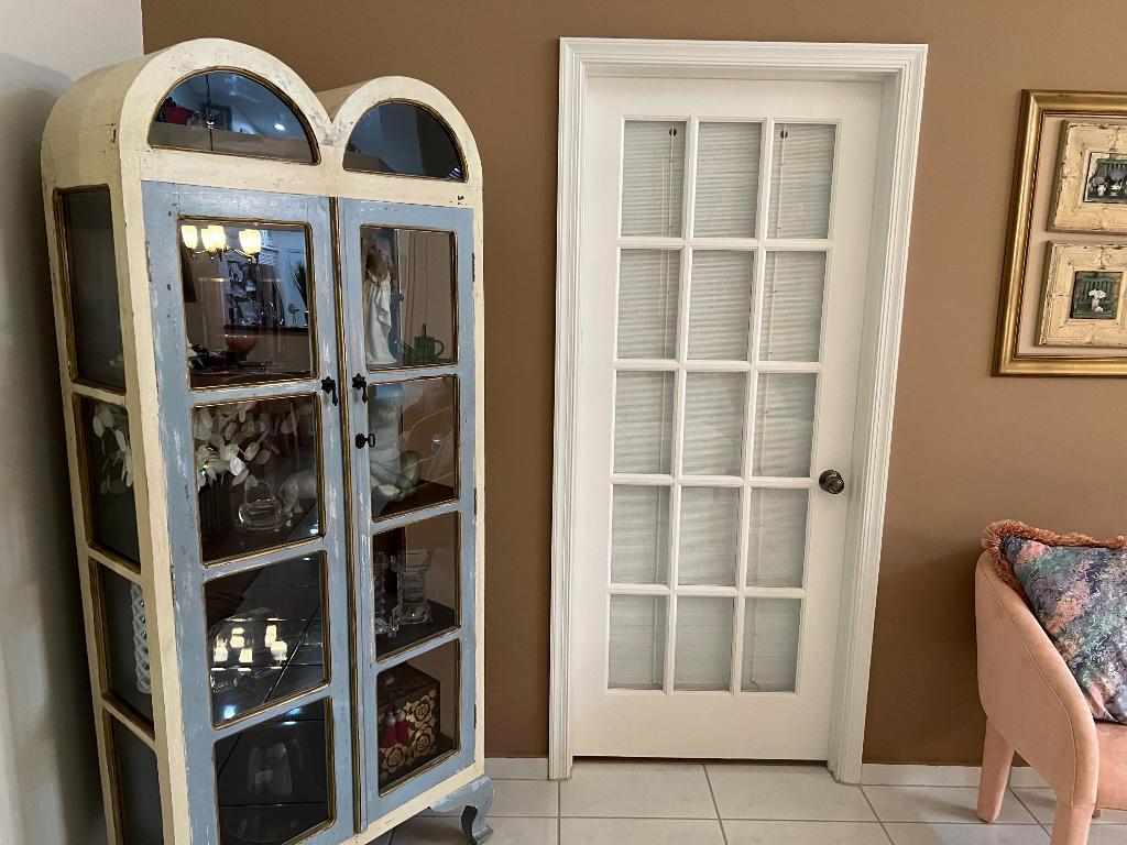 7184 Summer Tree Drive