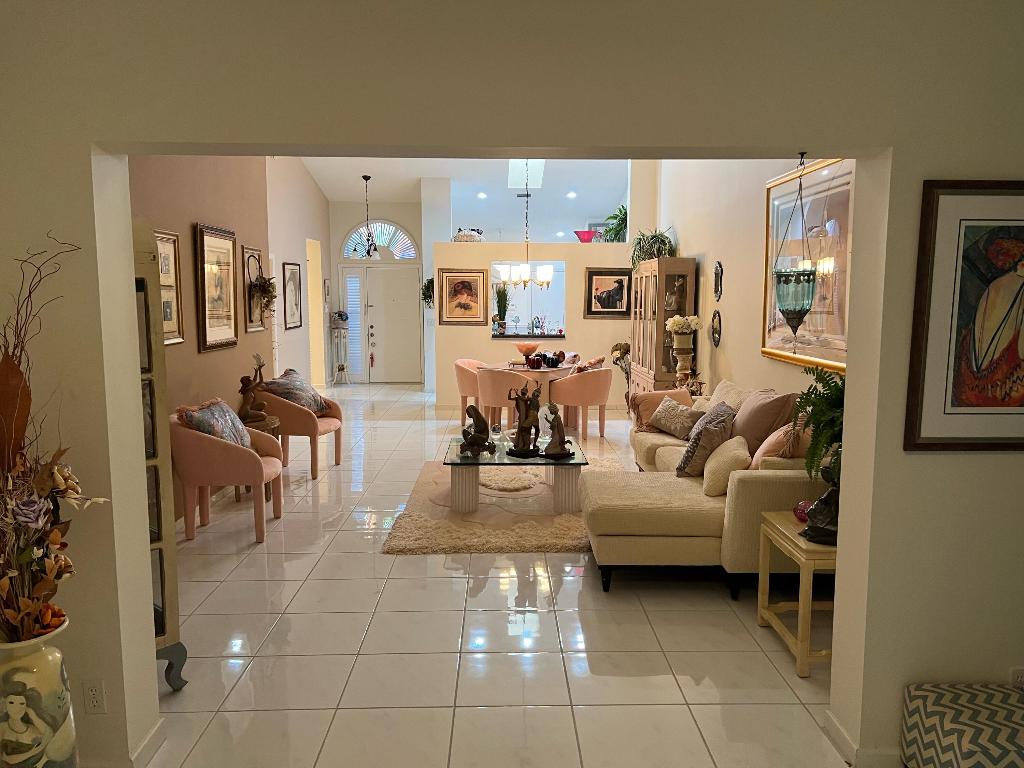 7184 Summer Tree Drive