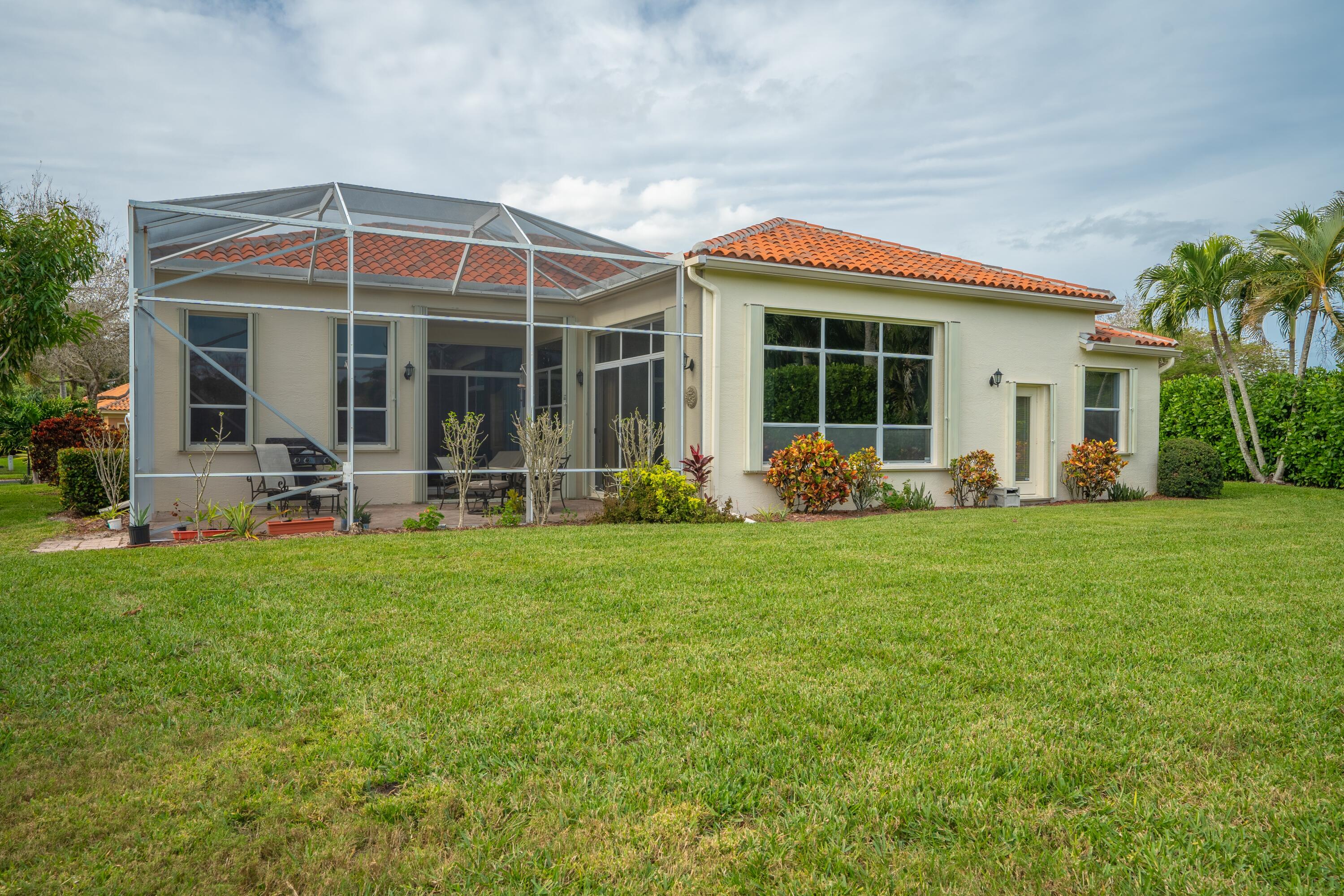 9859 SE Osprey Pointe Drive