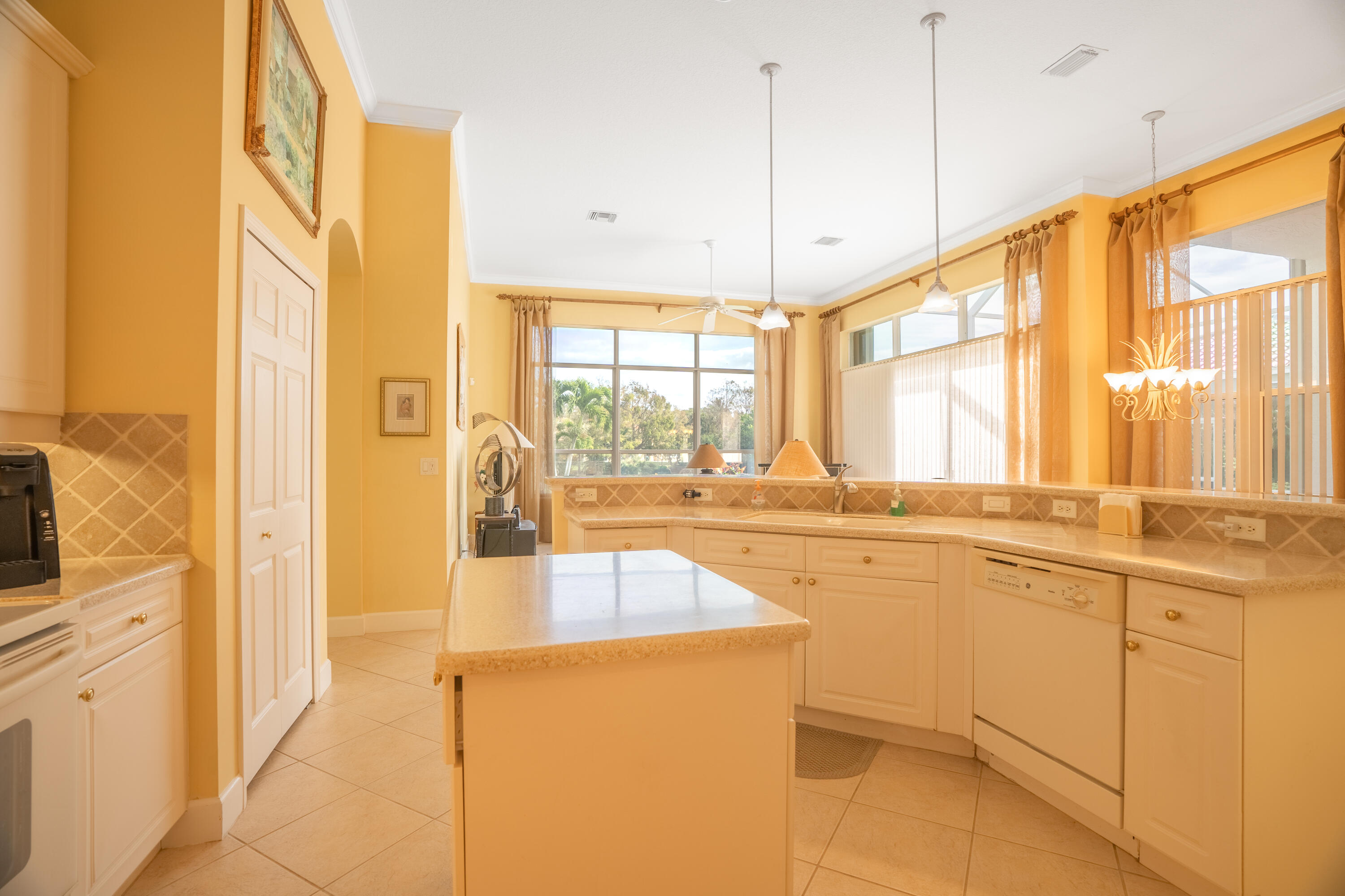 9859 SE Osprey Pointe Drive