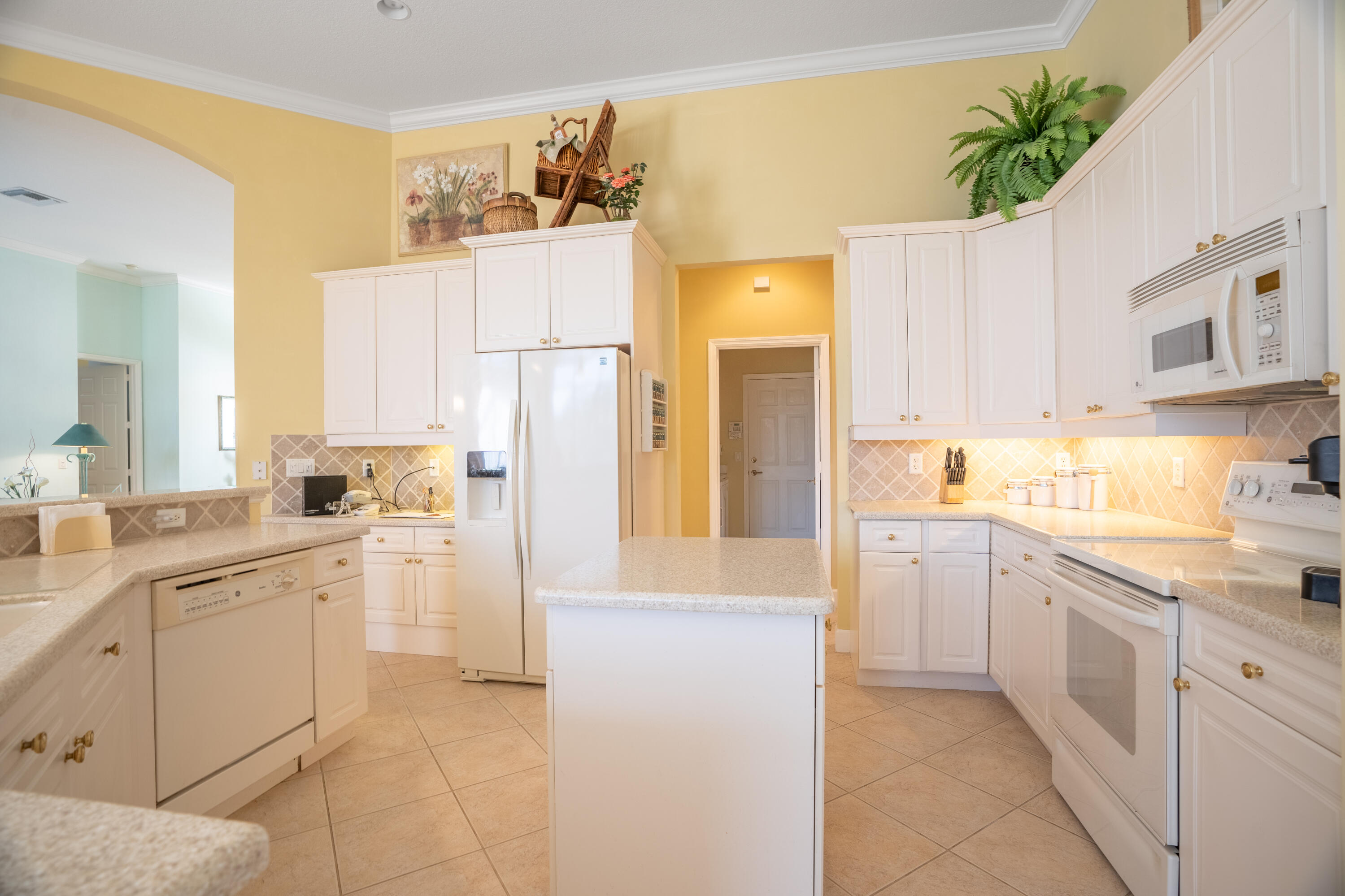 9859 SE Osprey Pointe Drive