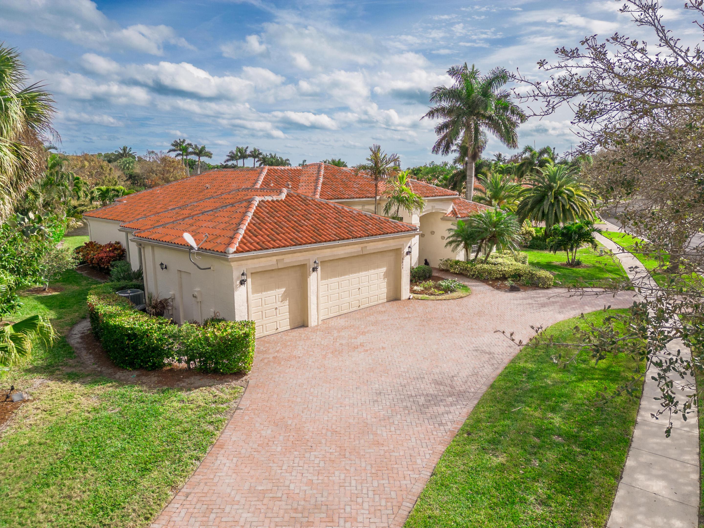 9859 SE Osprey Pointe Drive