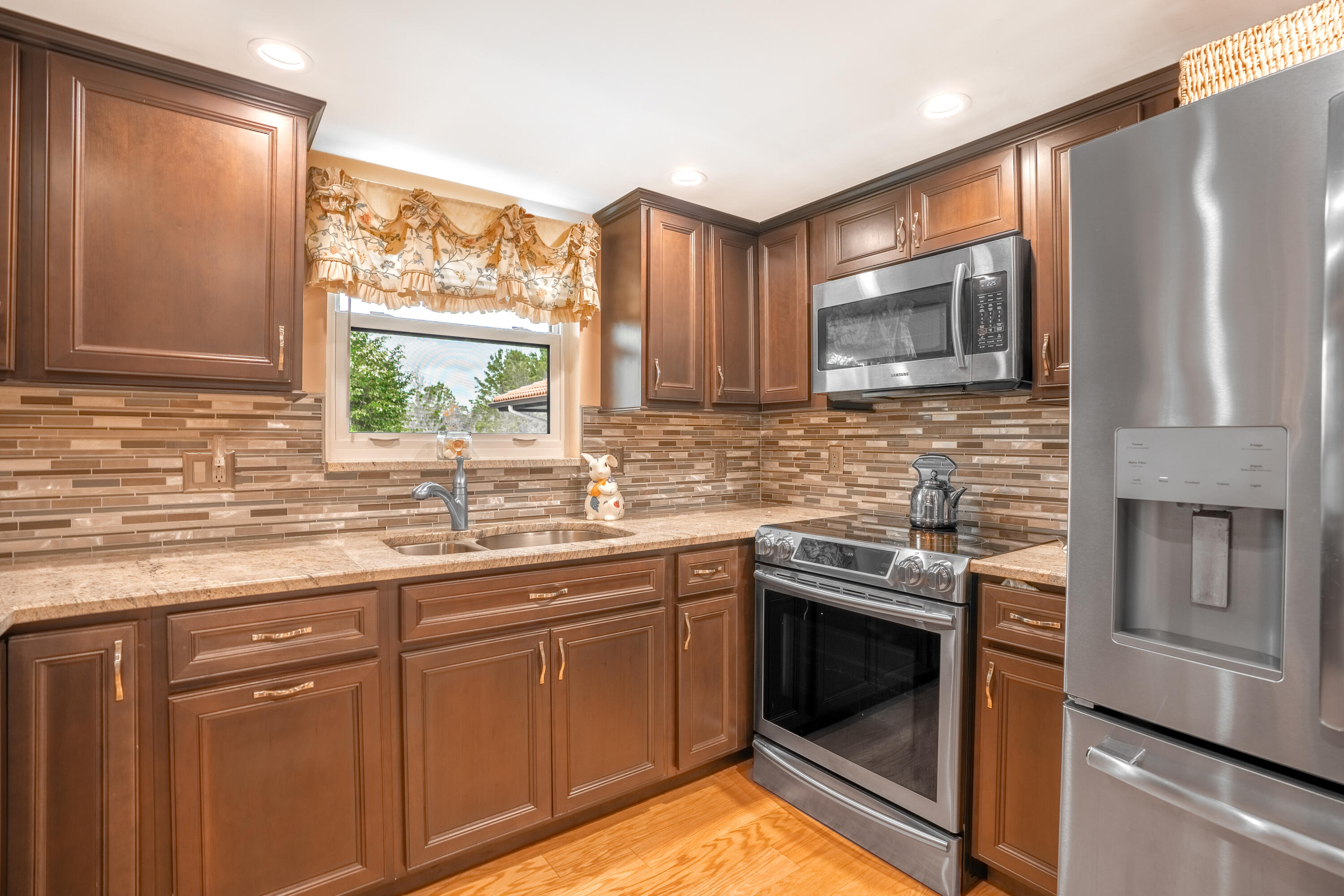 121 SW South River Drive Unit: 206