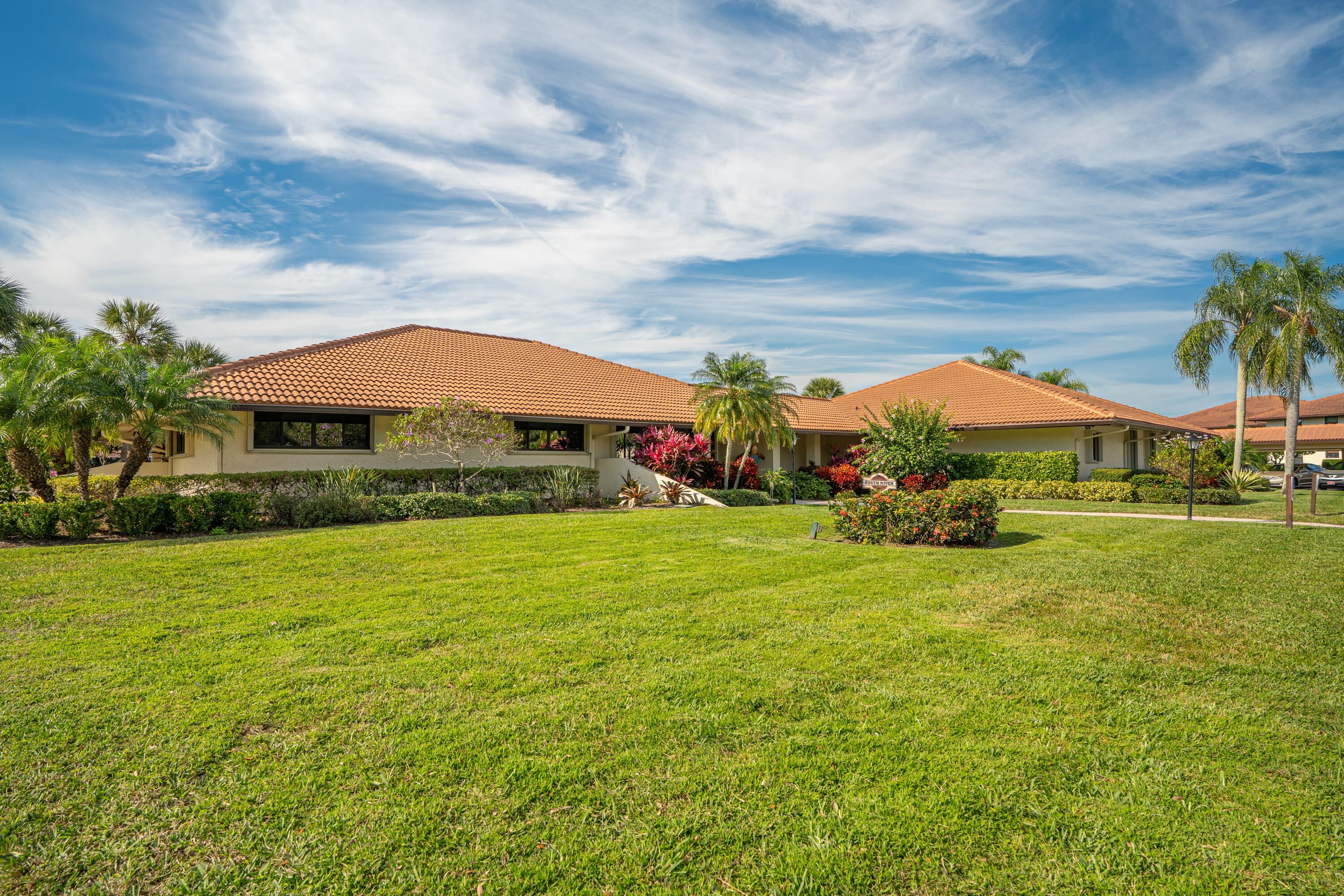 121 SW South River Drive Unit: 206