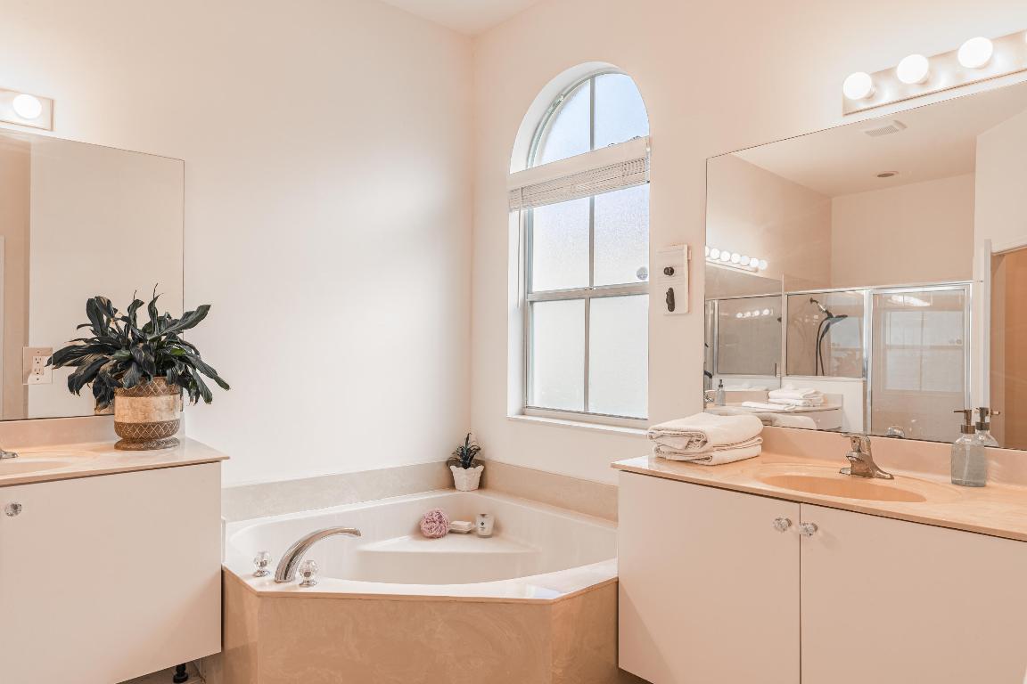 5531 Place Lake Drive