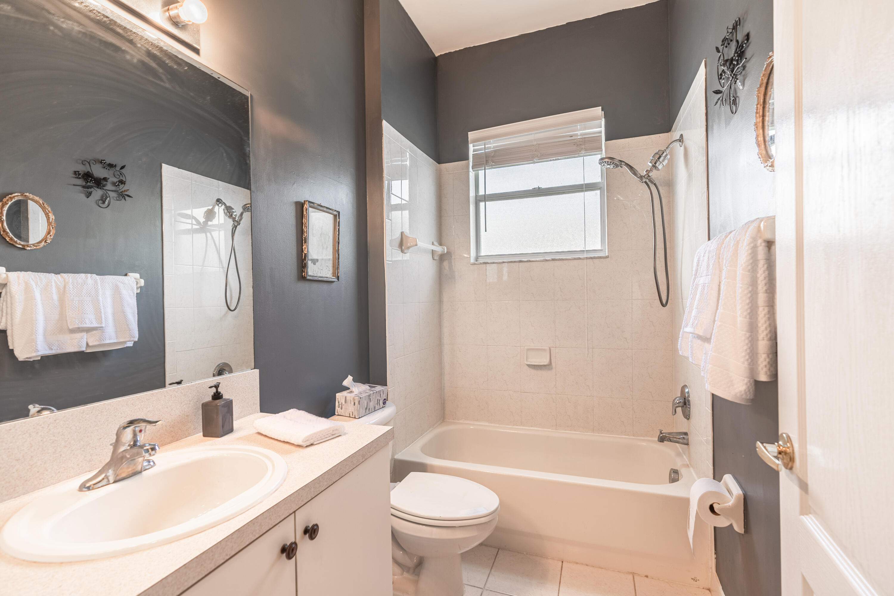 5531 Place Lake Drive