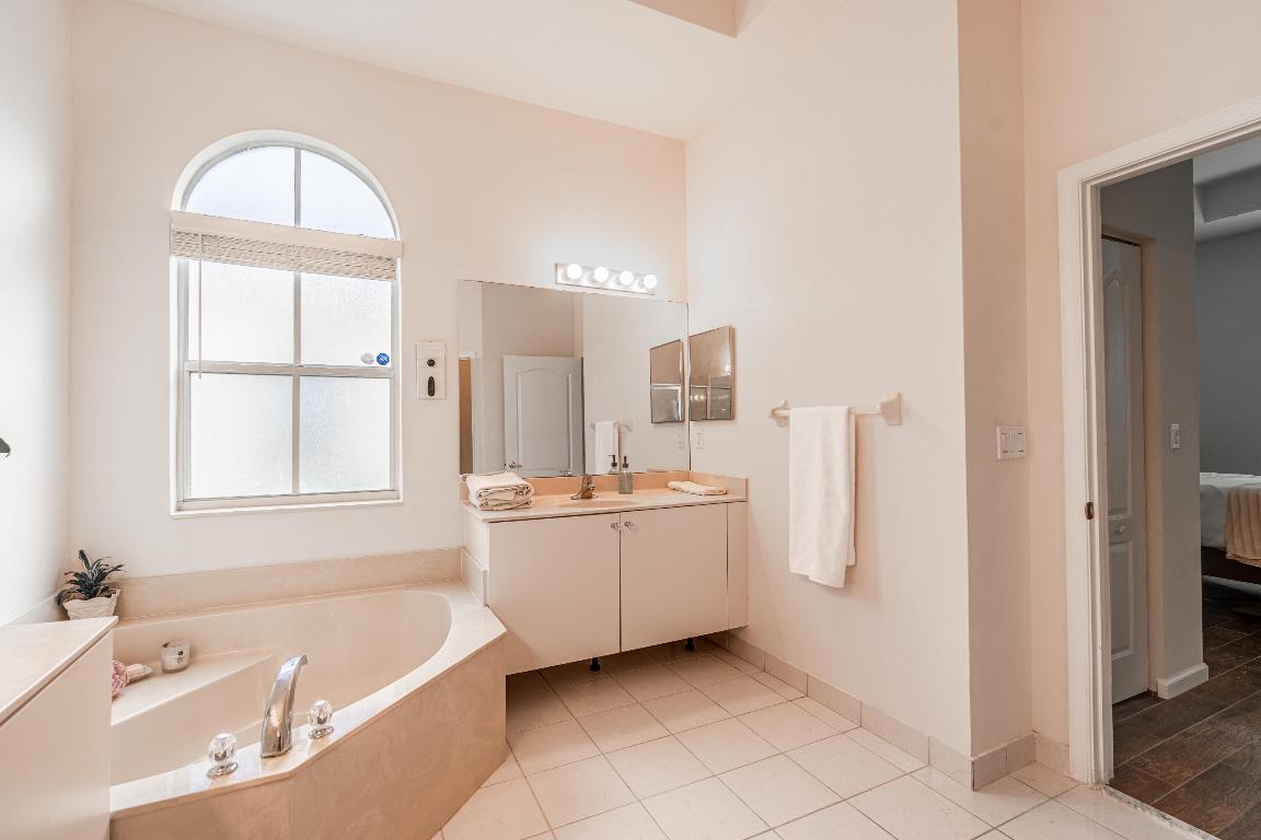 5531 Place Lake Drive