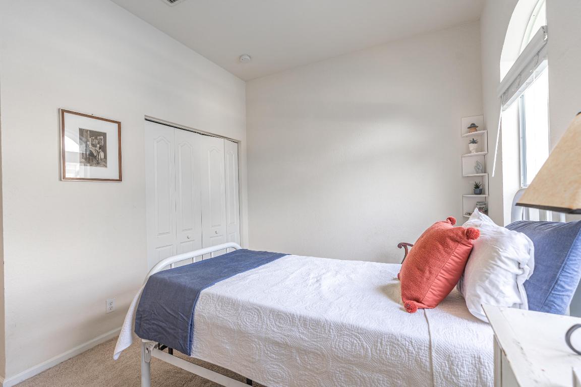 5531 Place Lake Drive