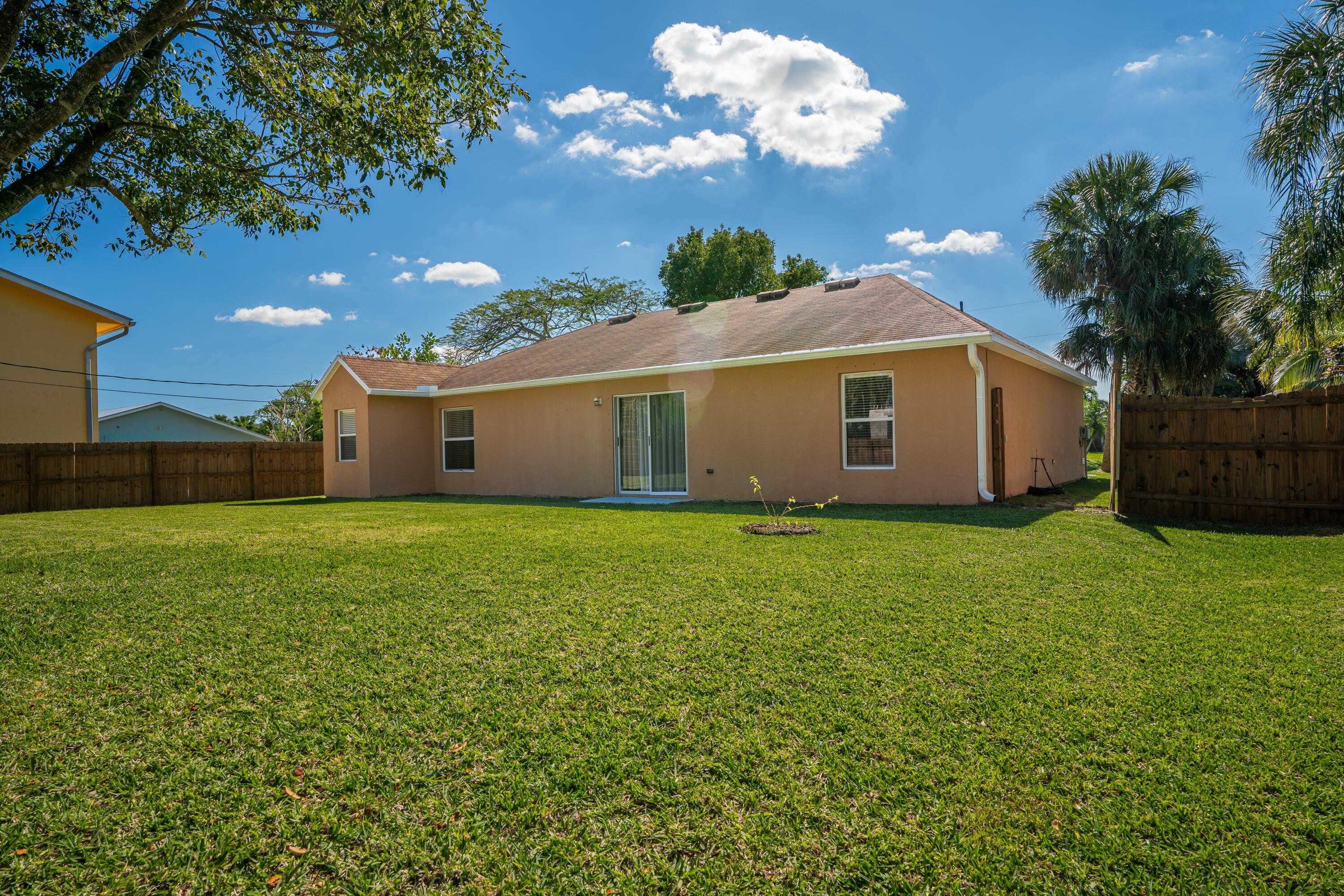 1073 SW Dalton Avenue