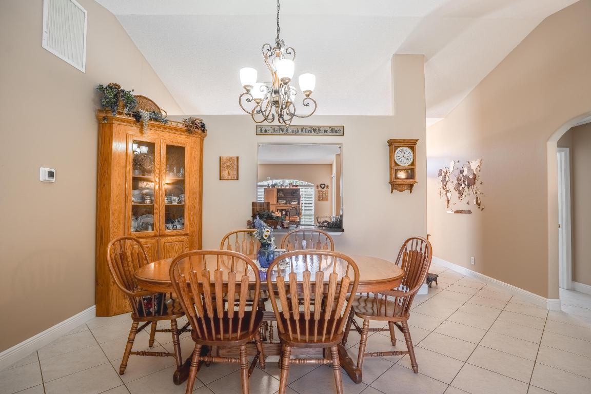 1073 SW Dalton Avenue