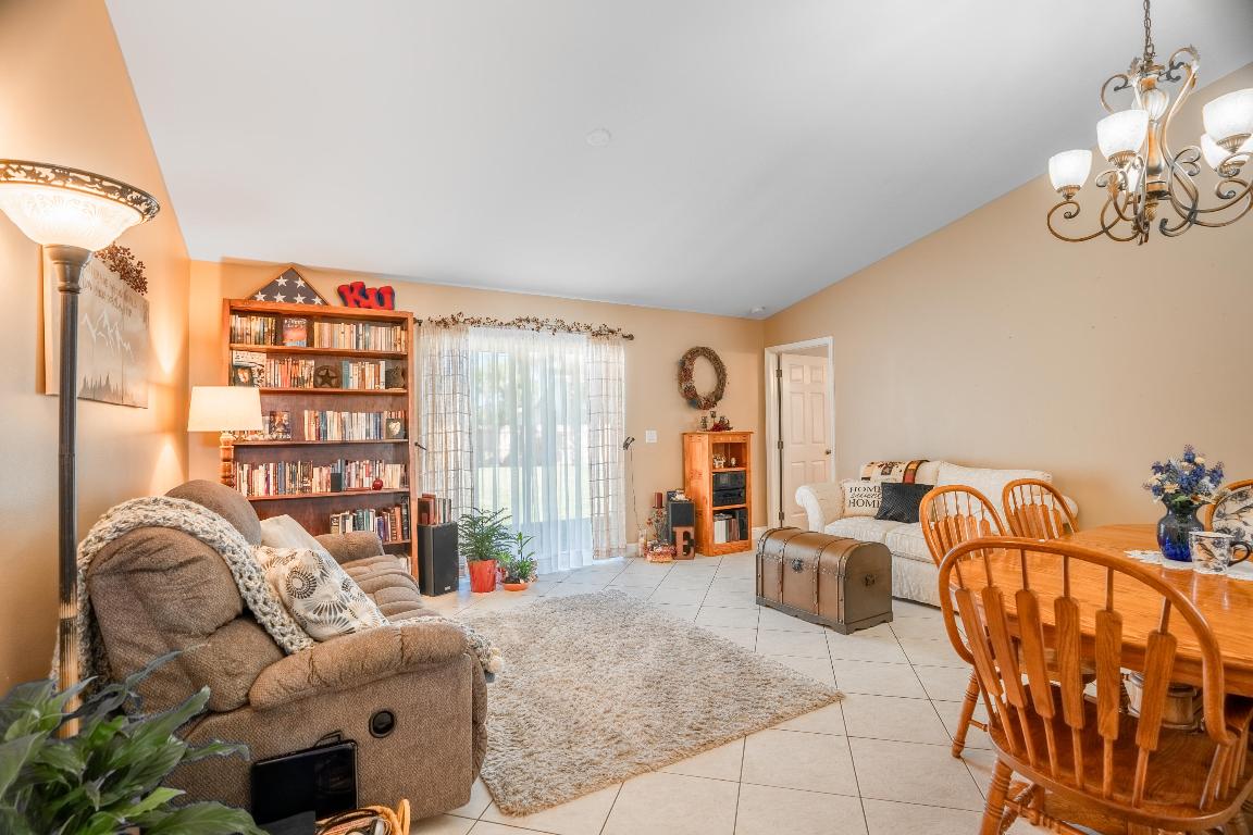 1073 SW Dalton Avenue