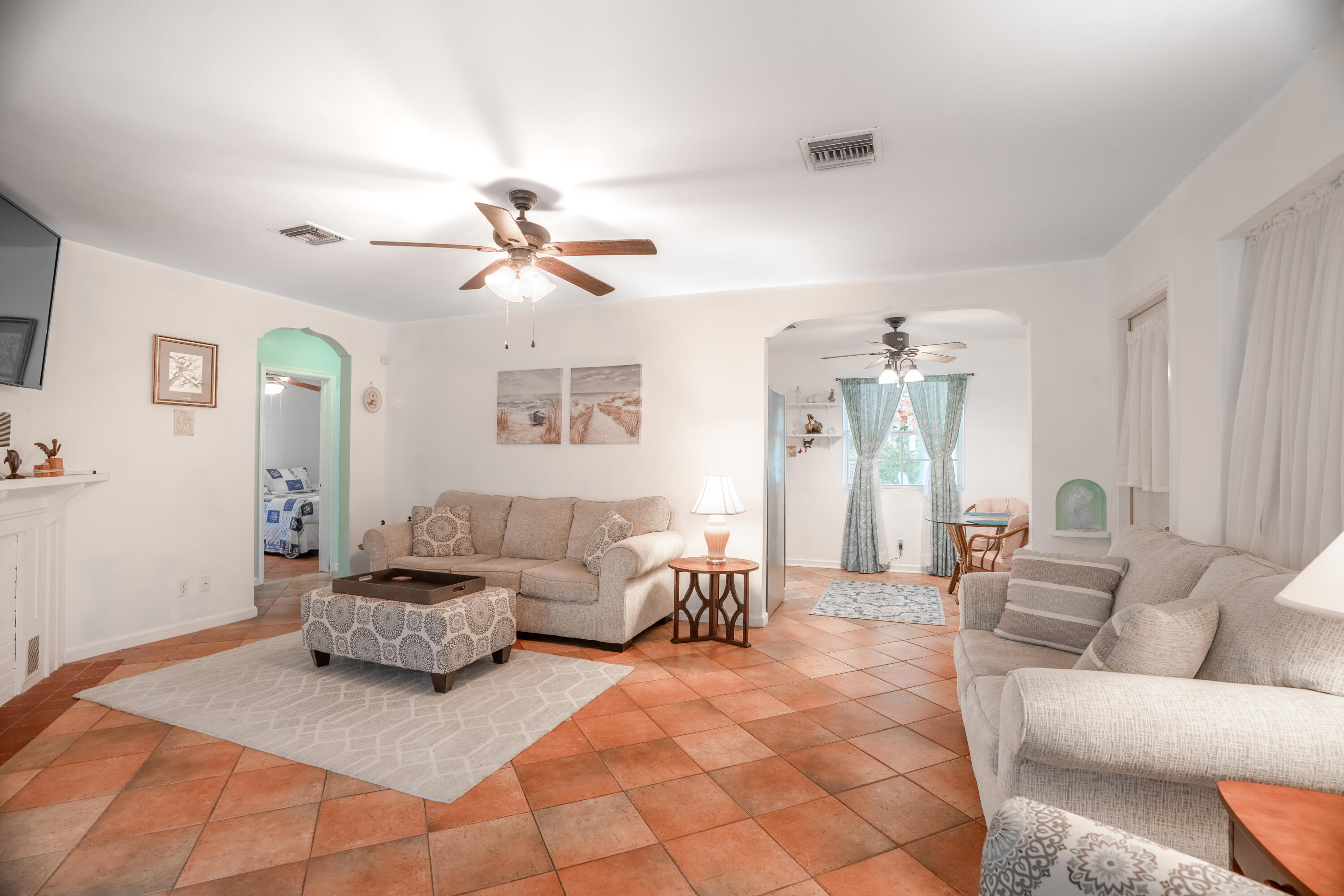 2222 NE Pelican Terrace