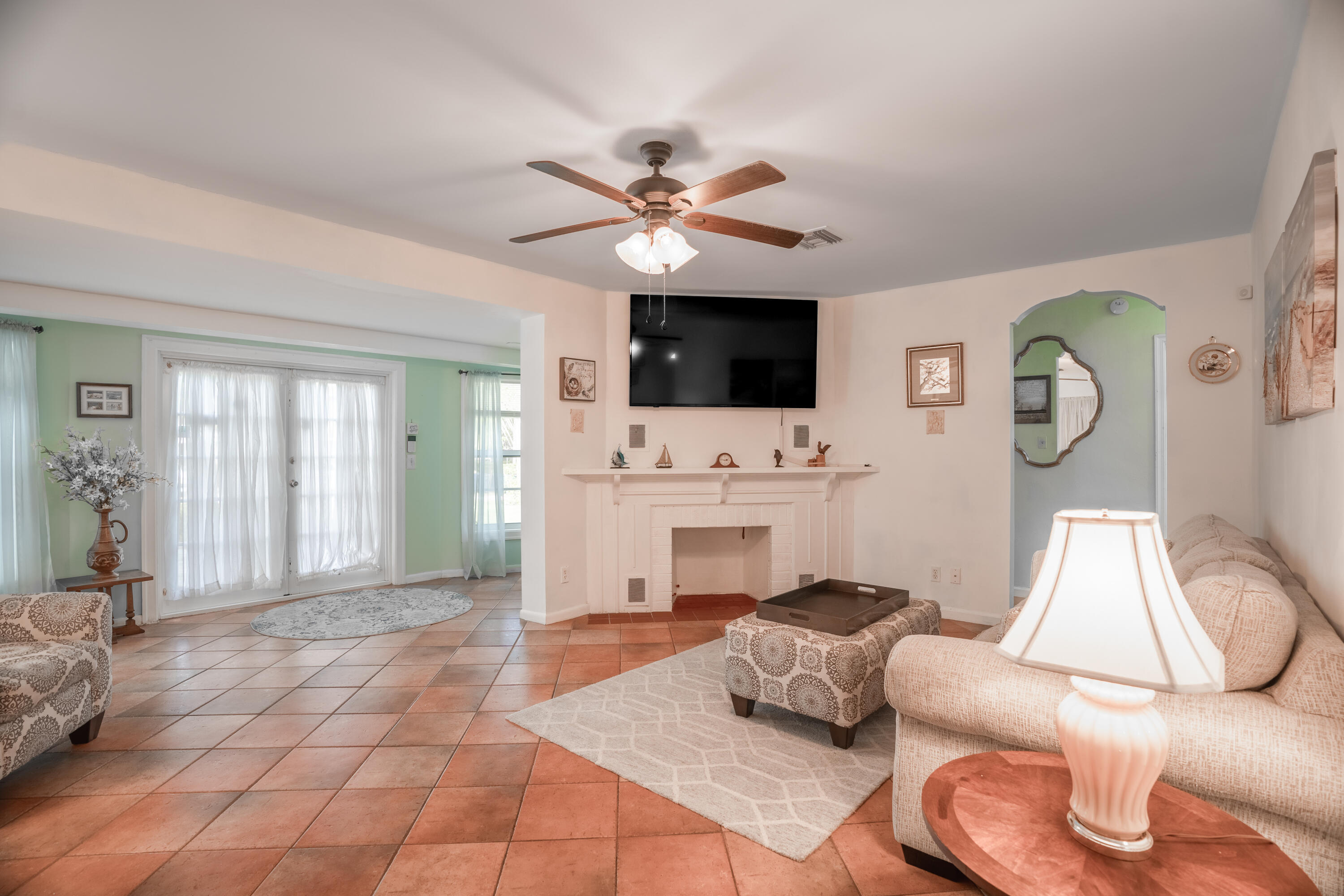 2222 NE Pelican Terrace