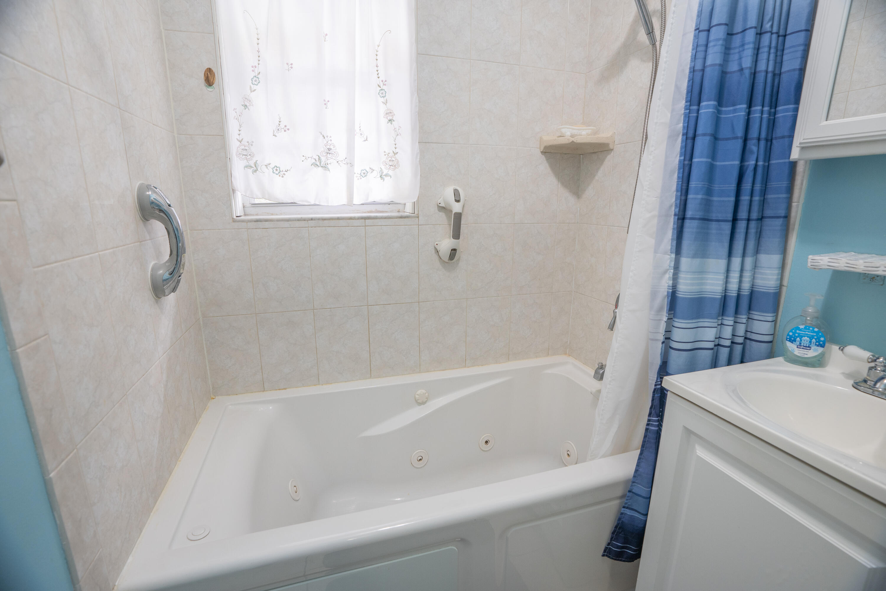 2222 NE Pelican Terrace