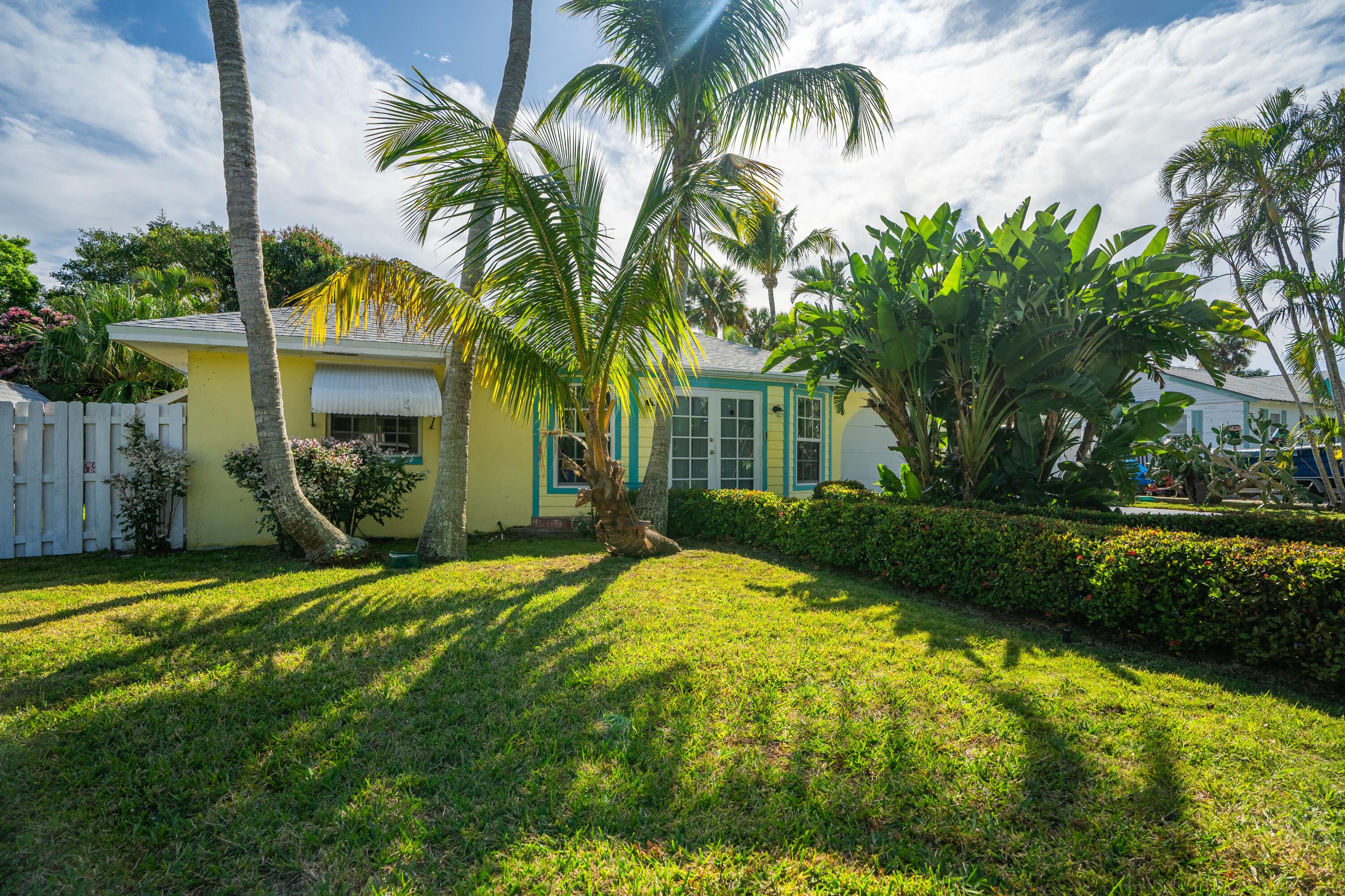 2222 NE Pelican Terrace