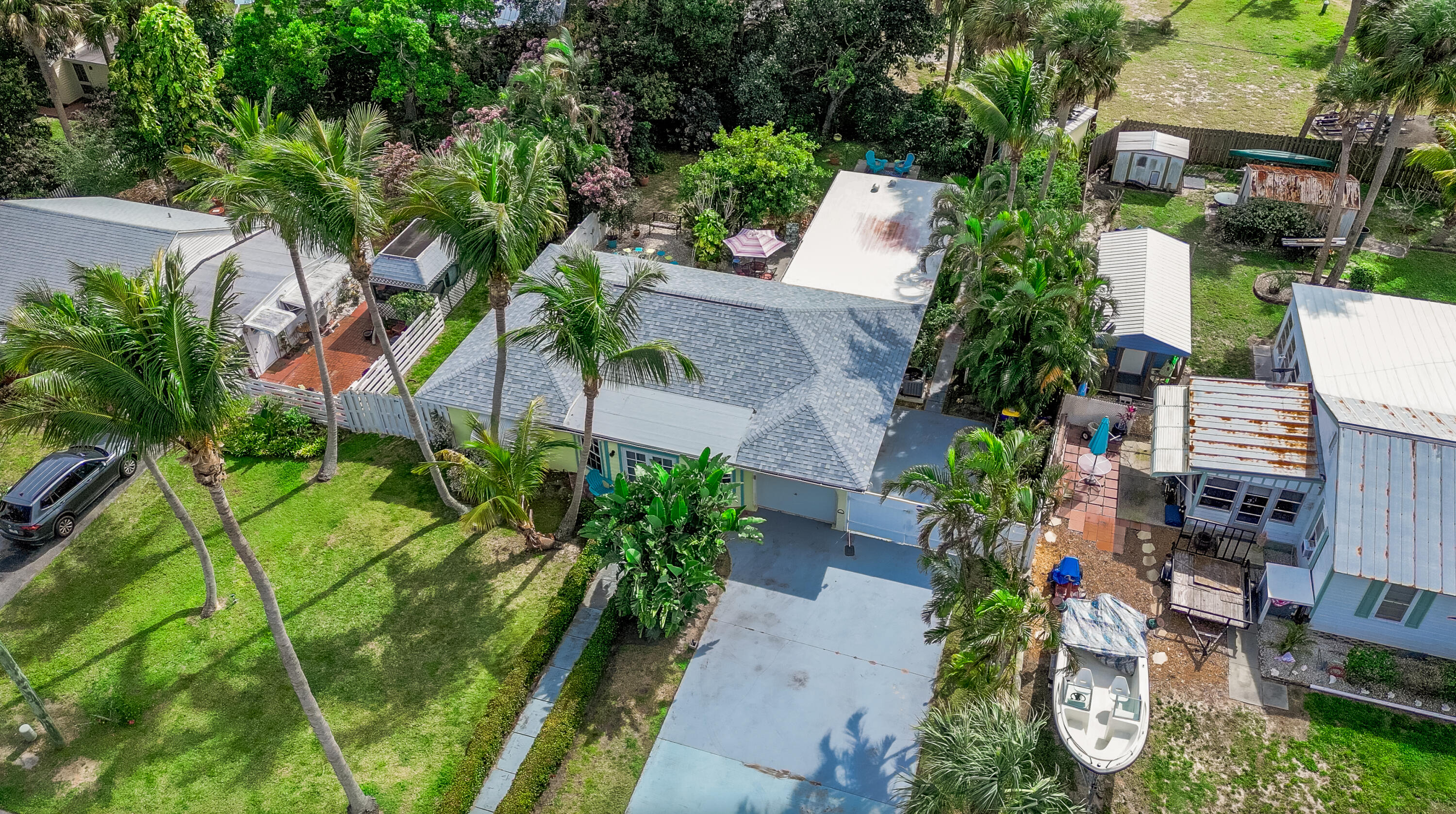 2222 NE Pelican Terrace