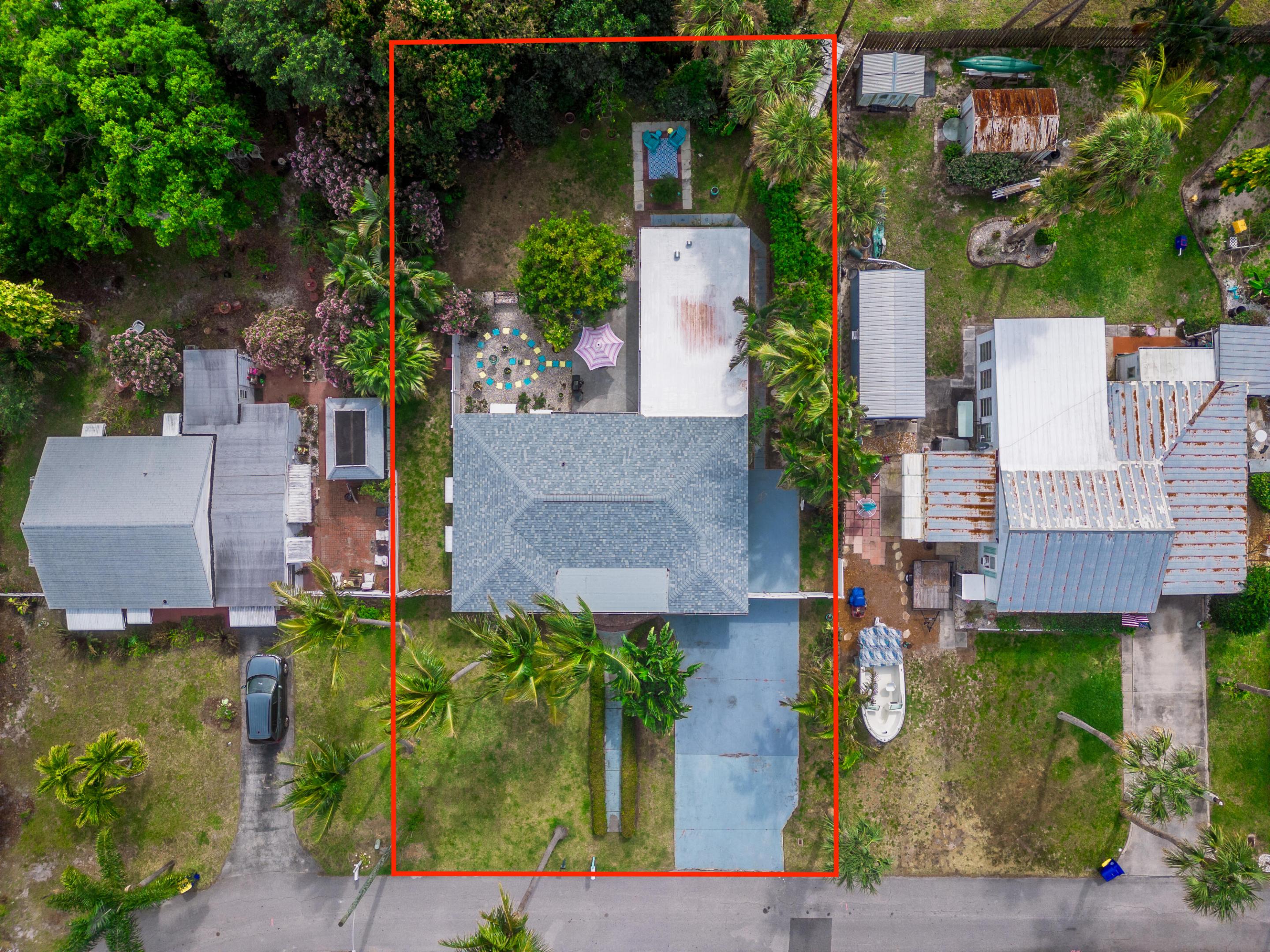 2222 NE Pelican Terrace