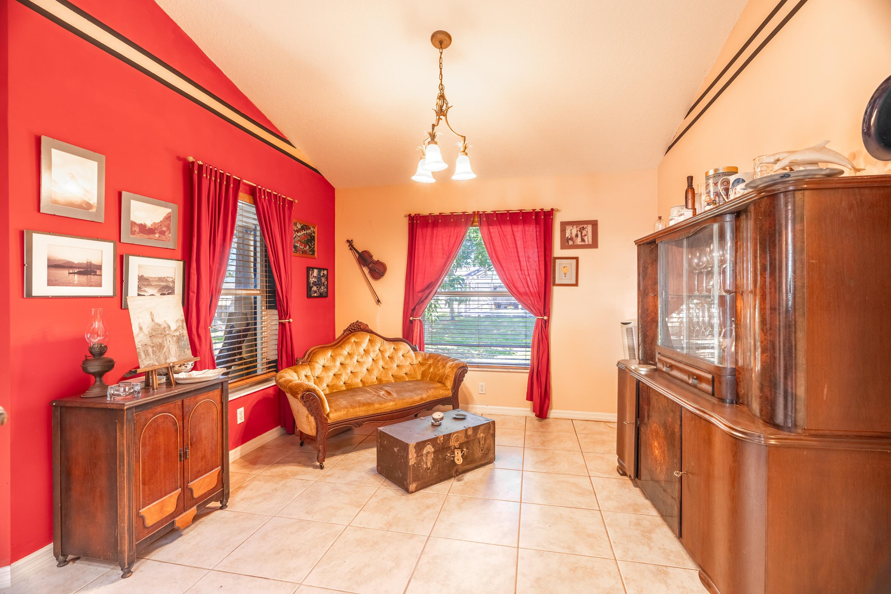 526 NW Bayshore Boulevard