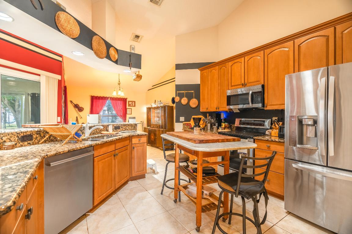 526 NW Bayshore Boulevard