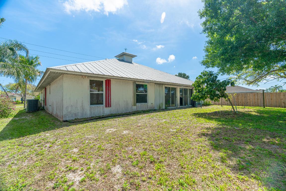 526 NW Bayshore Boulevard