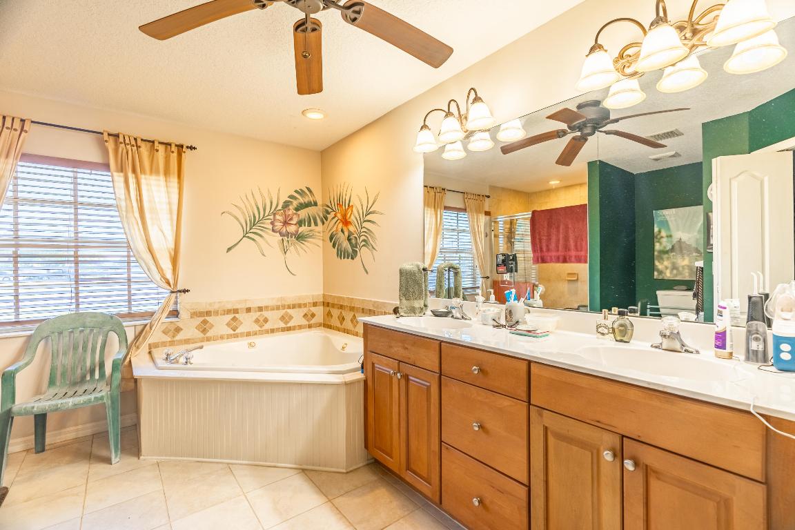 526 NW Bayshore Boulevard