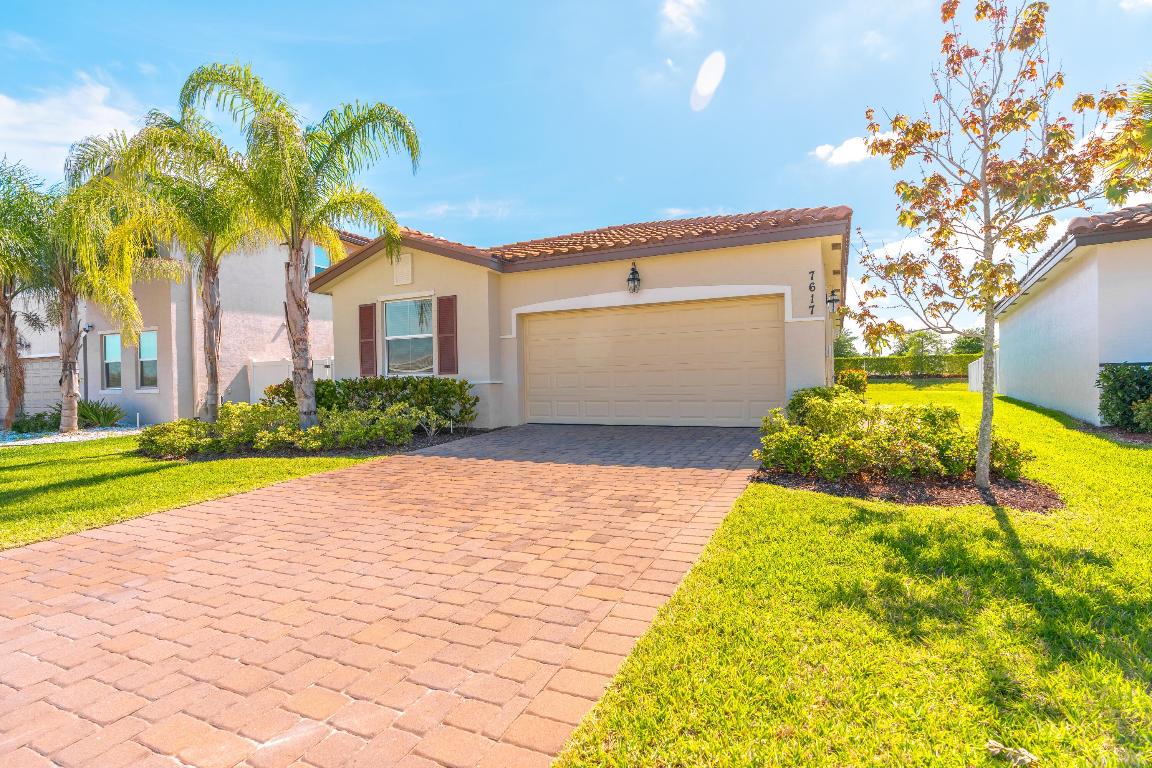 7617 NW Greenbank Circle