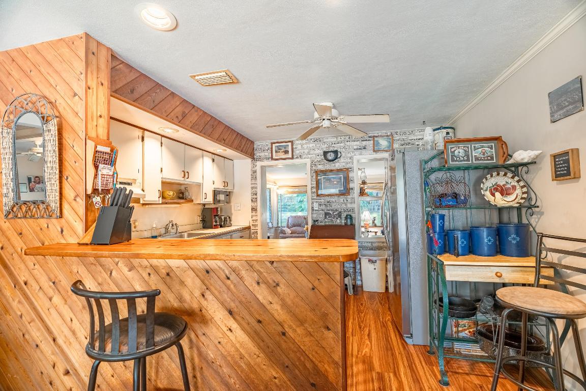 2556 NE Letitia Street