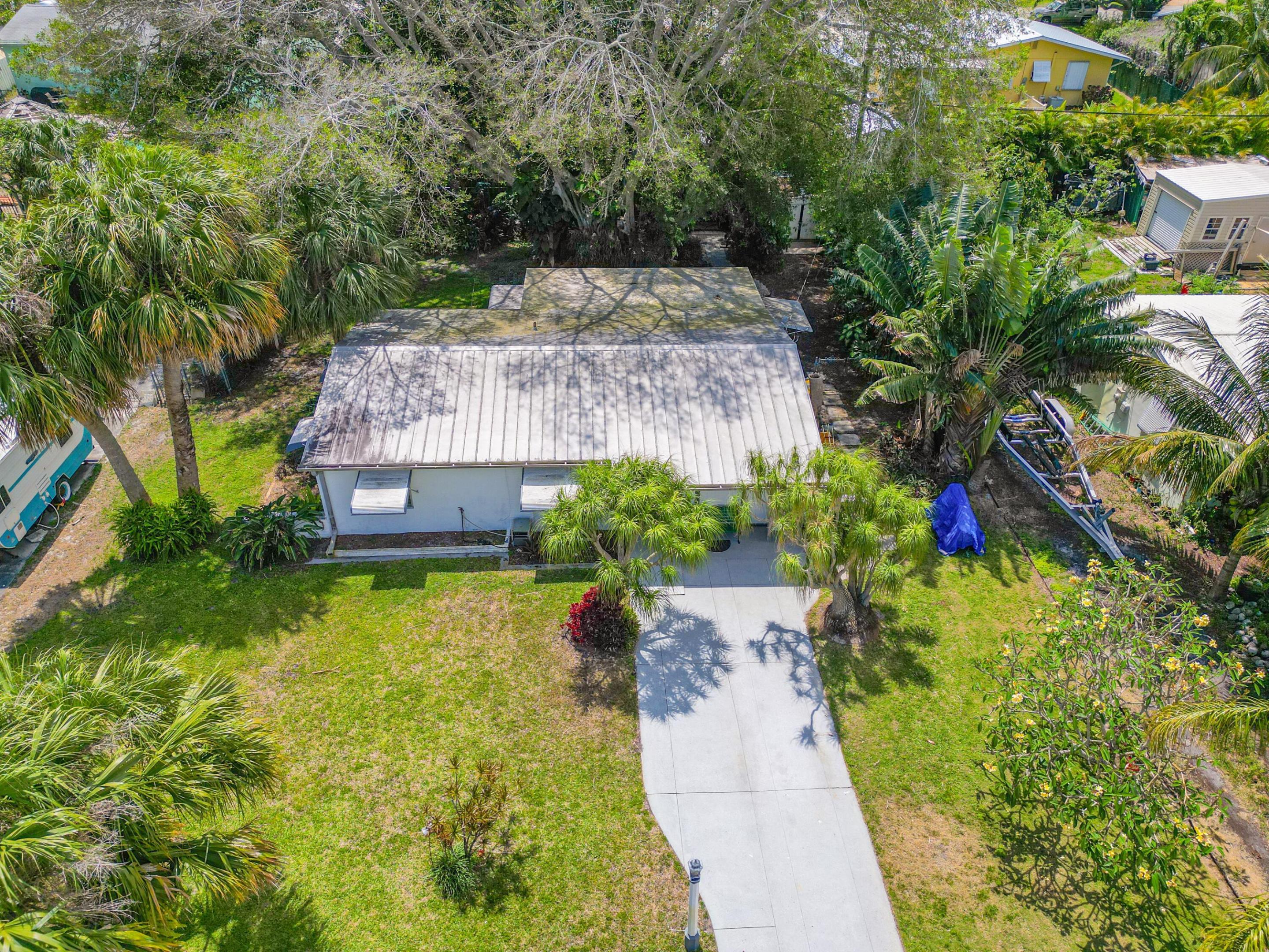 2556 NE Letitia Street