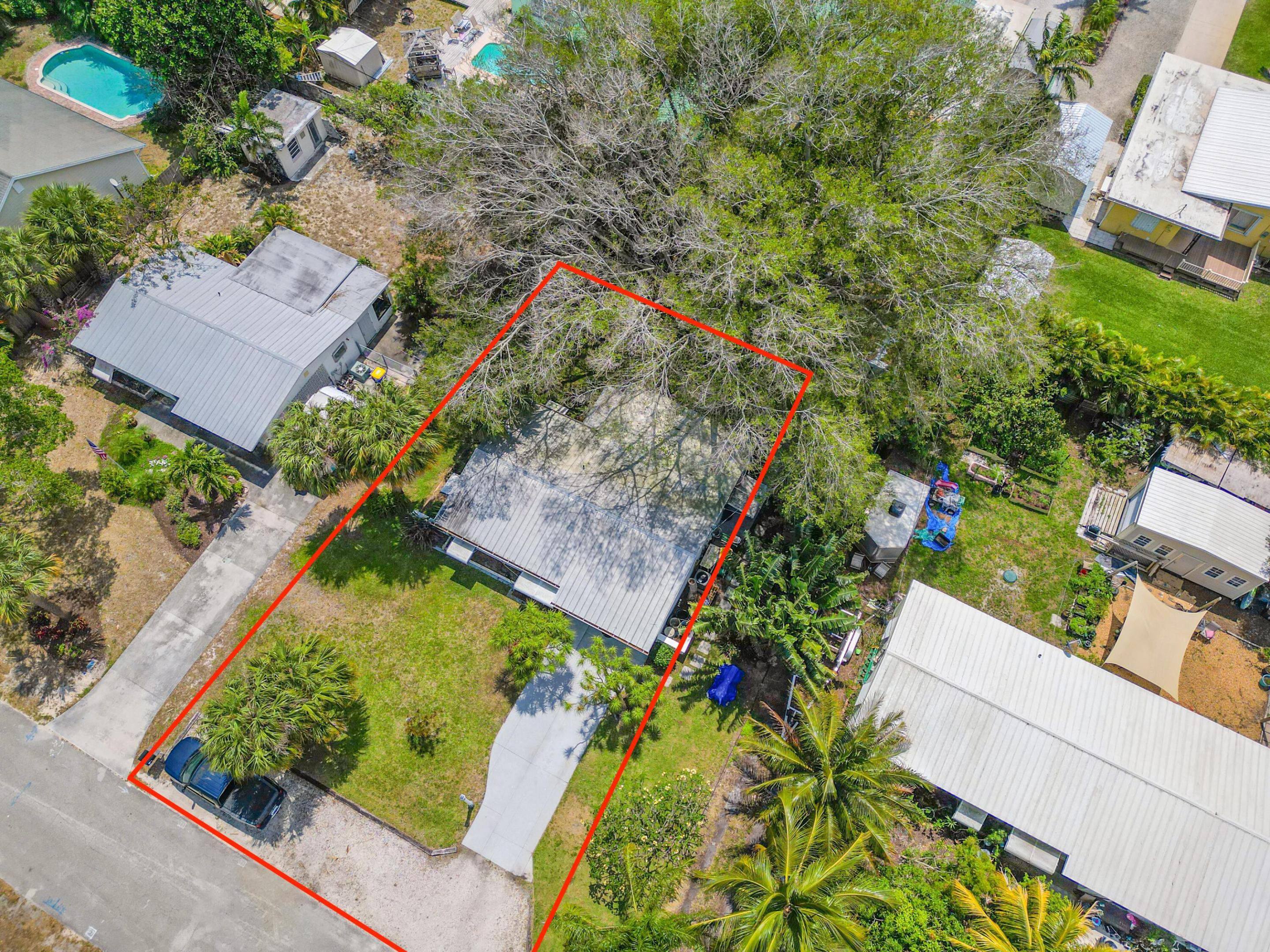2556 NE Letitia Street
