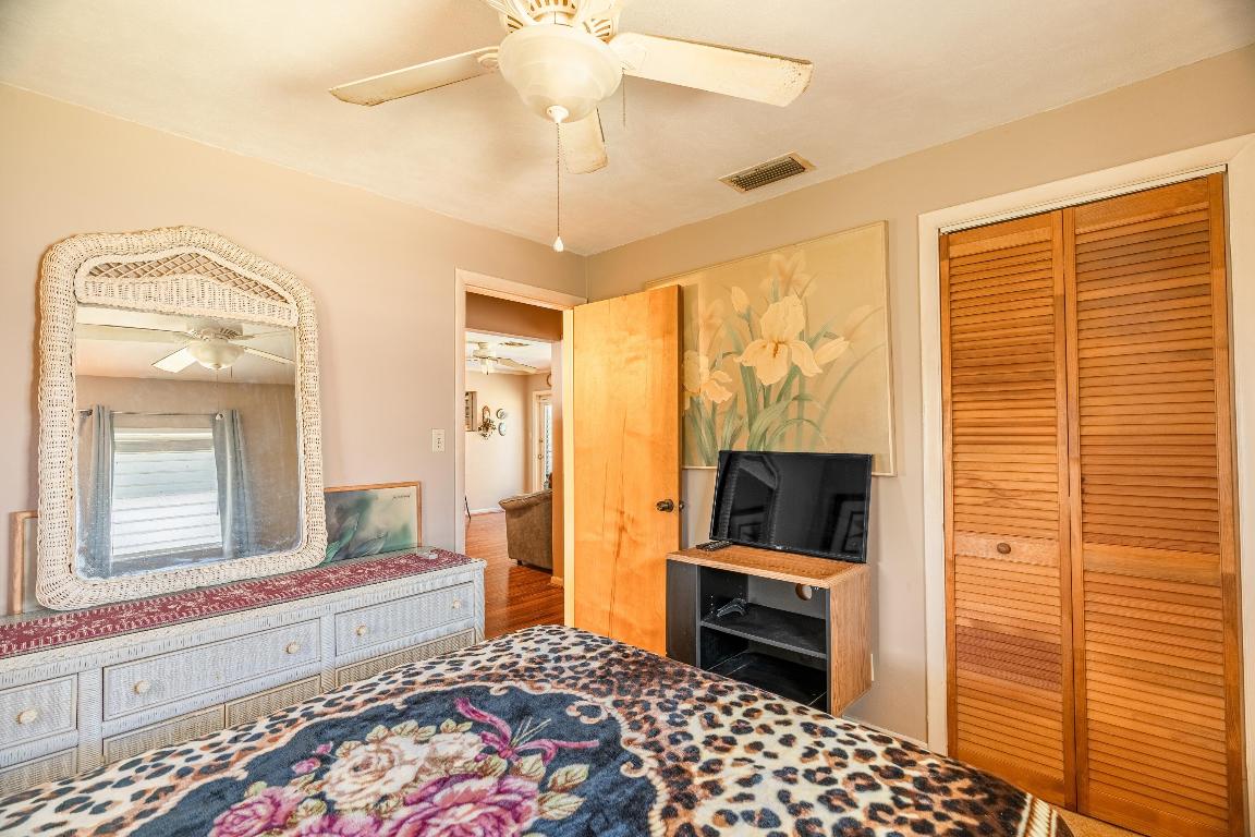 2556 NE Letitia Street