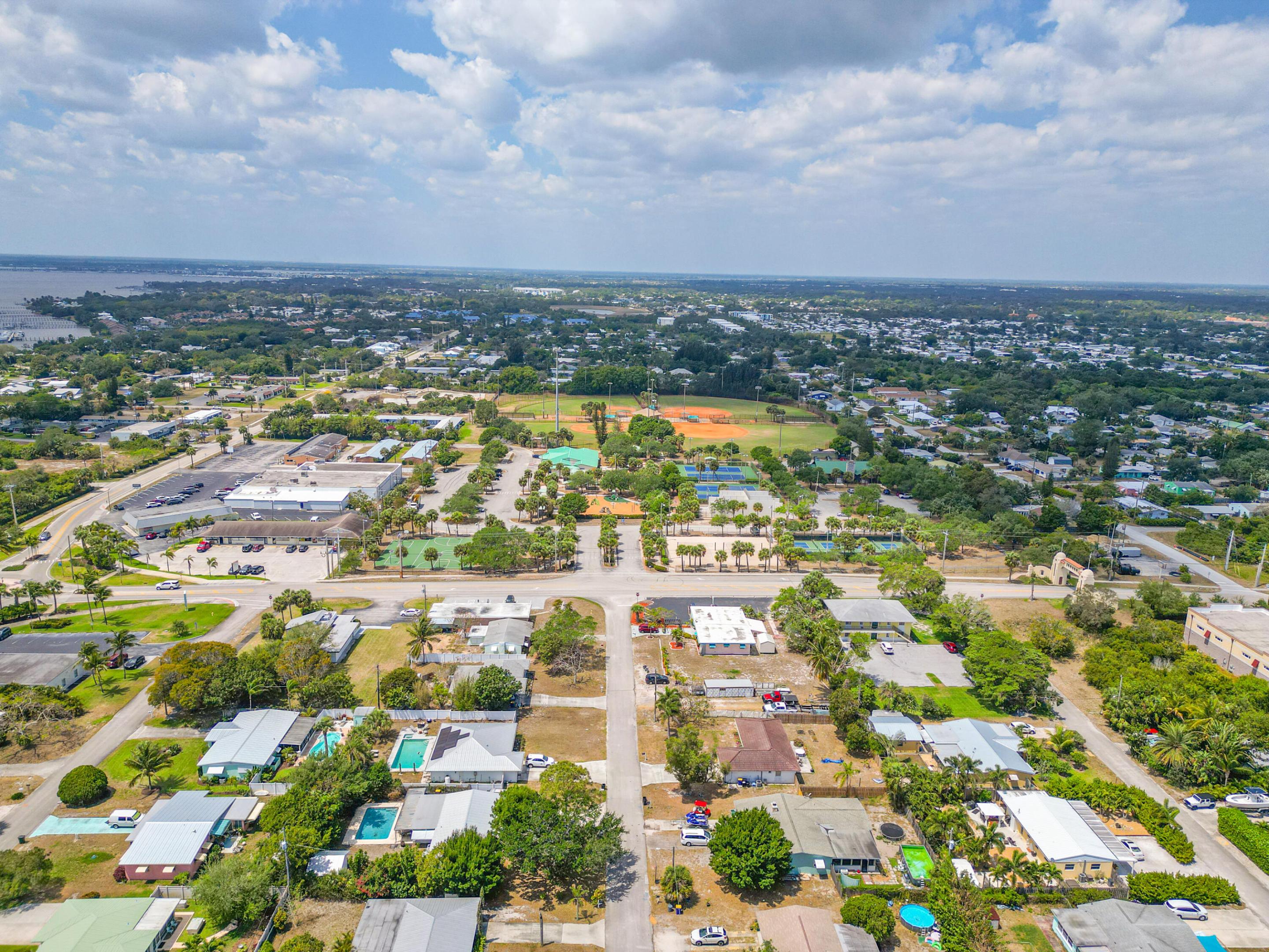 2556 NE Letitia Street