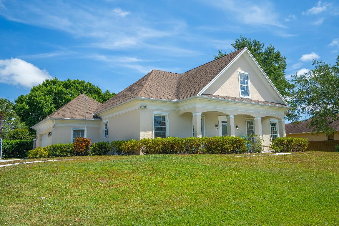 1641 SW Janette Avenue