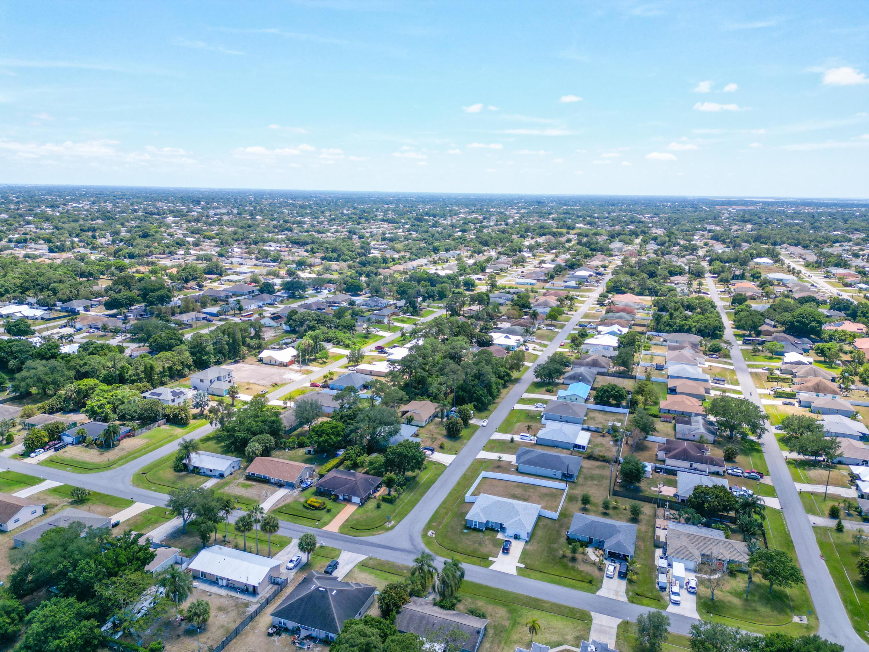 1641 SW Janette Avenue