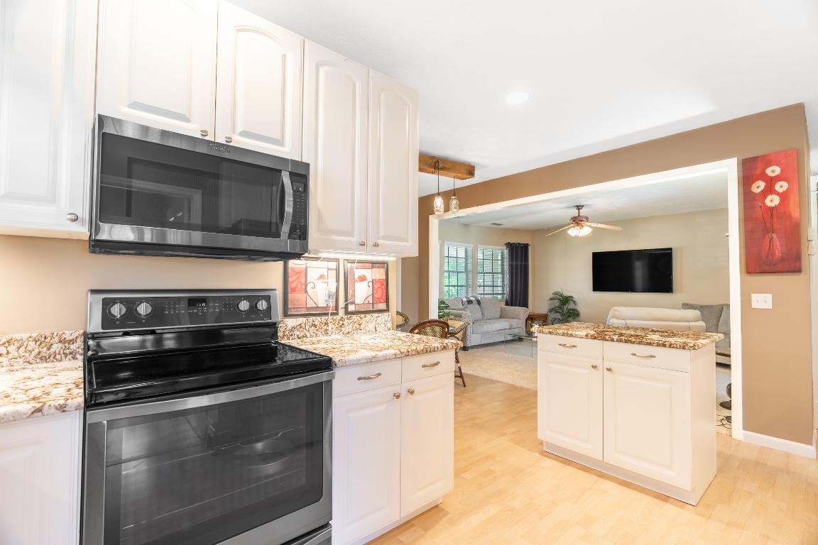 1641 SW Janette Avenue