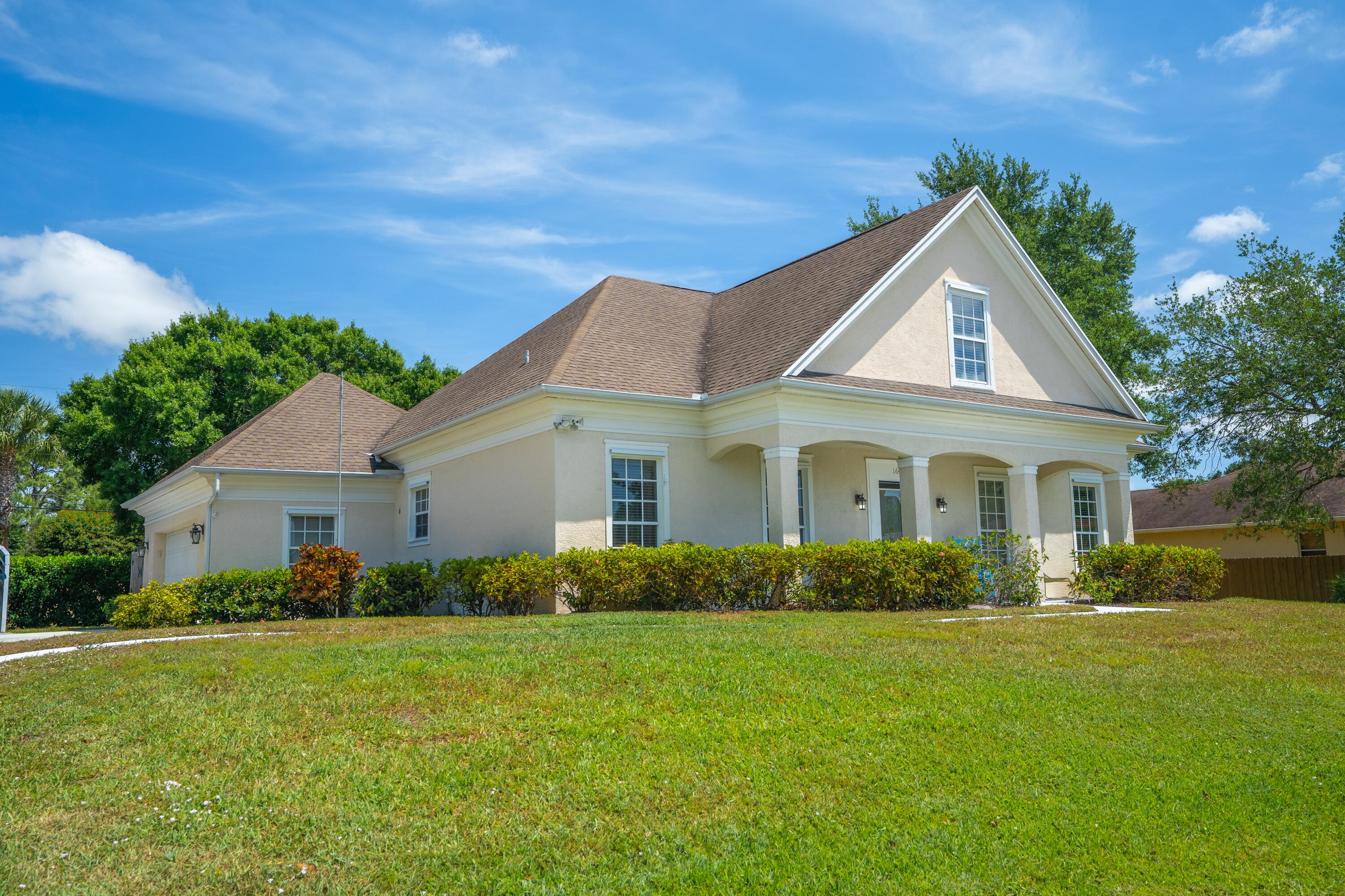 1641 SW Janette Avenue