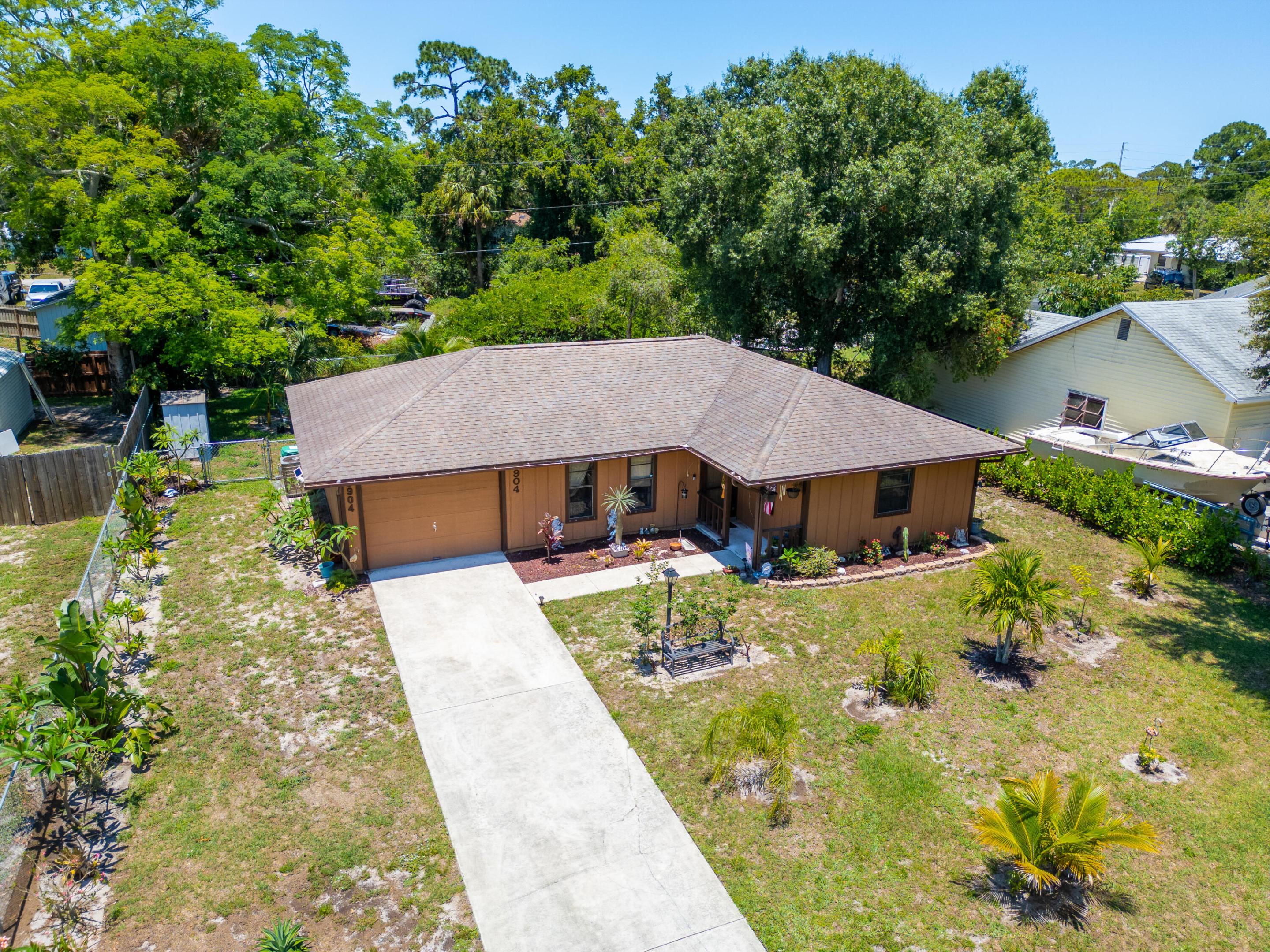 6904 Belleair Avenue