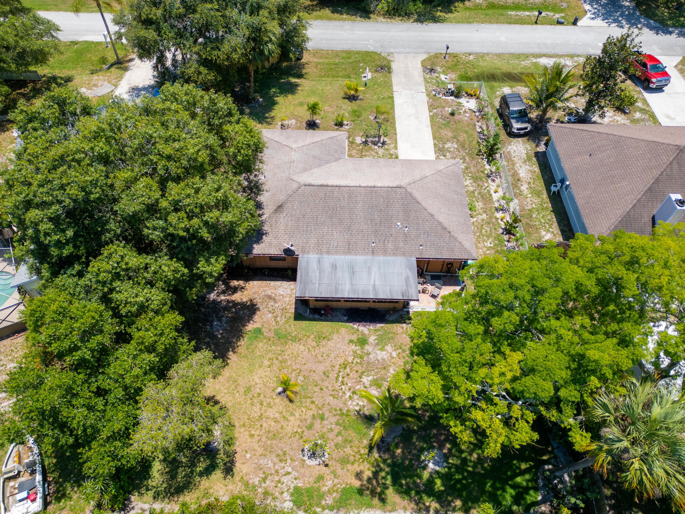 6904 Belleair Avenue