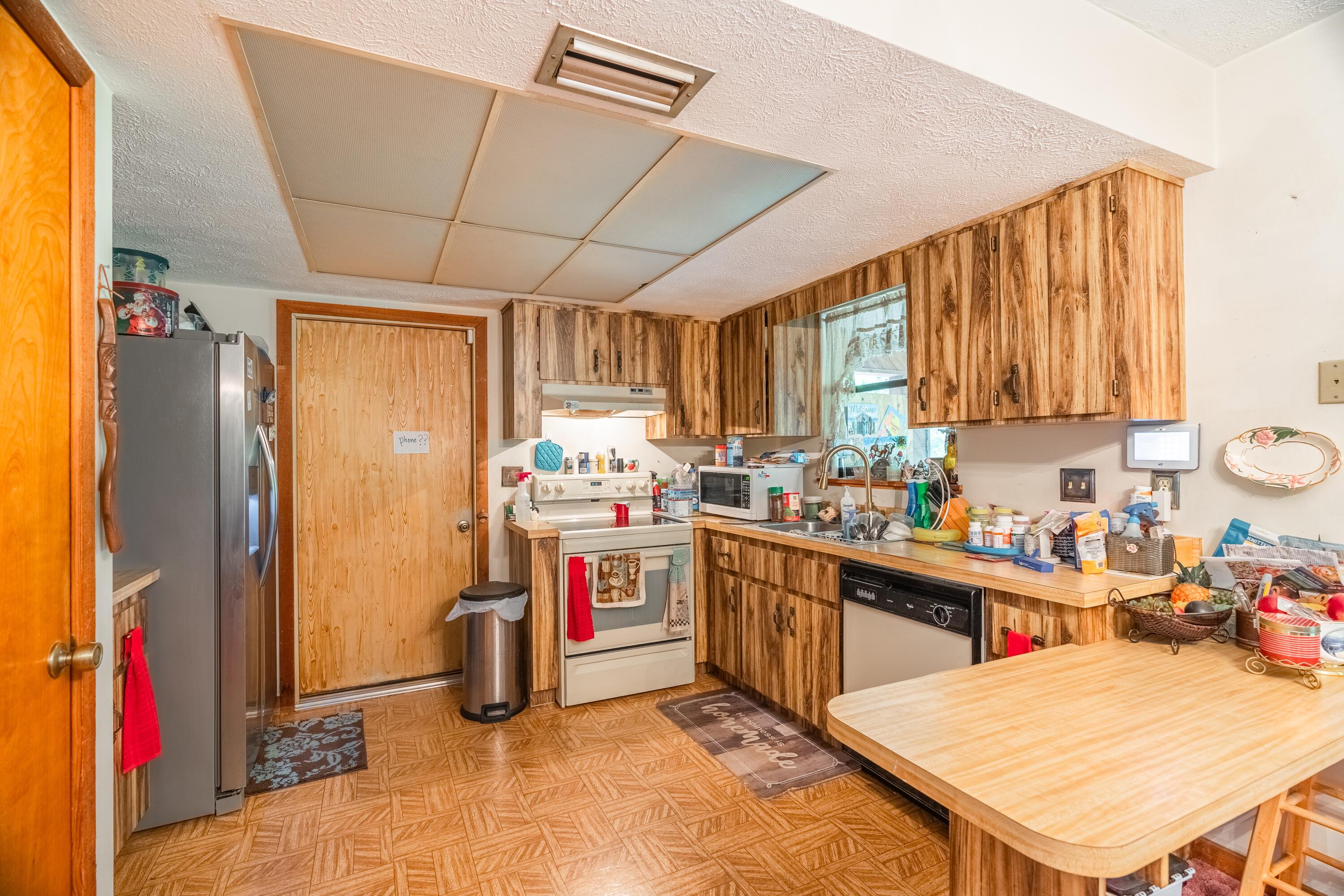 6904 Belleair Avenue