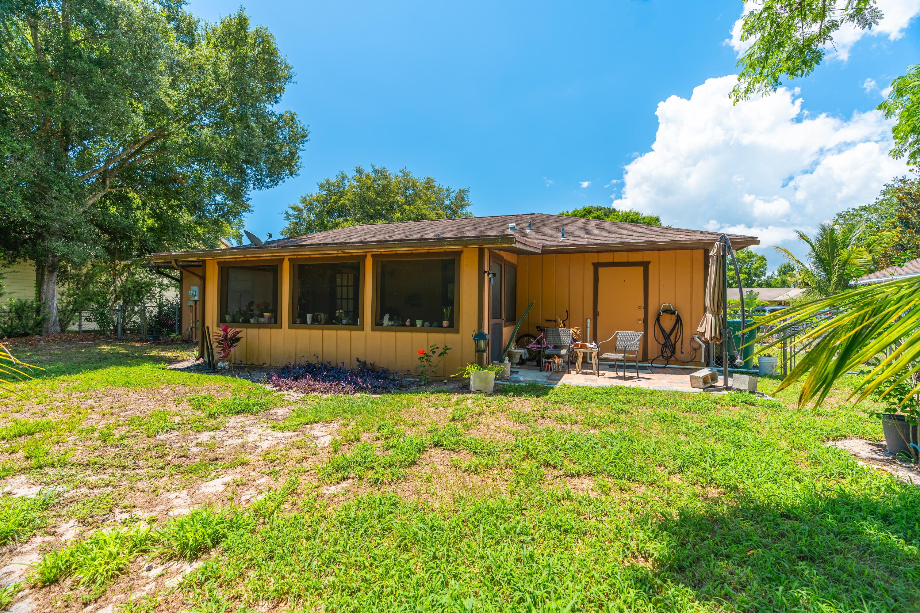 6904 Belleair Avenue