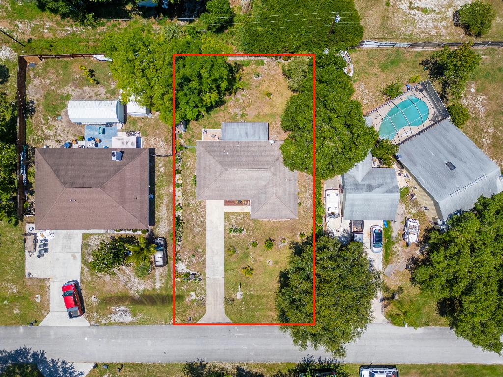 6904 Belleair Avenue