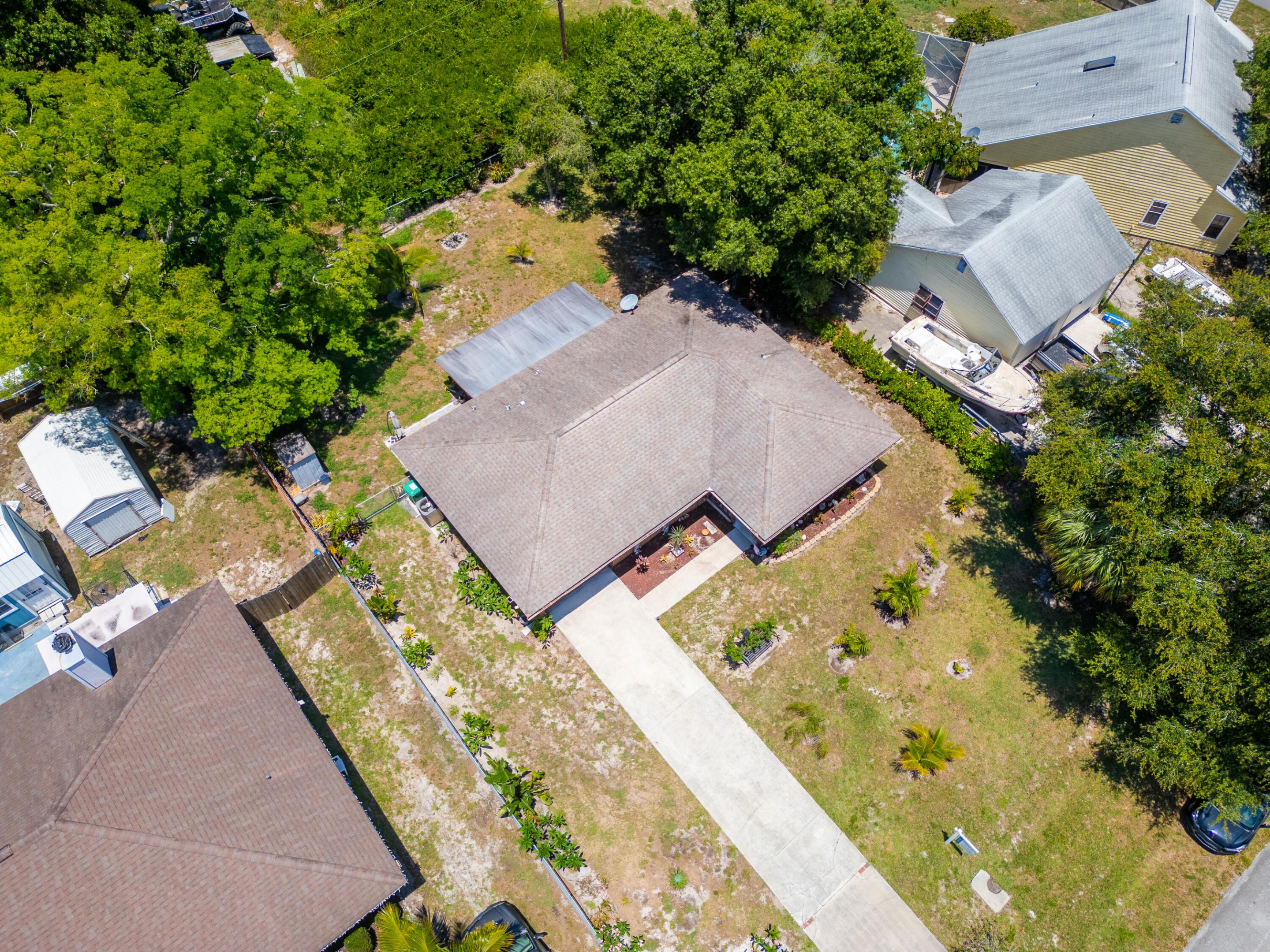 6904 Belleair Avenue