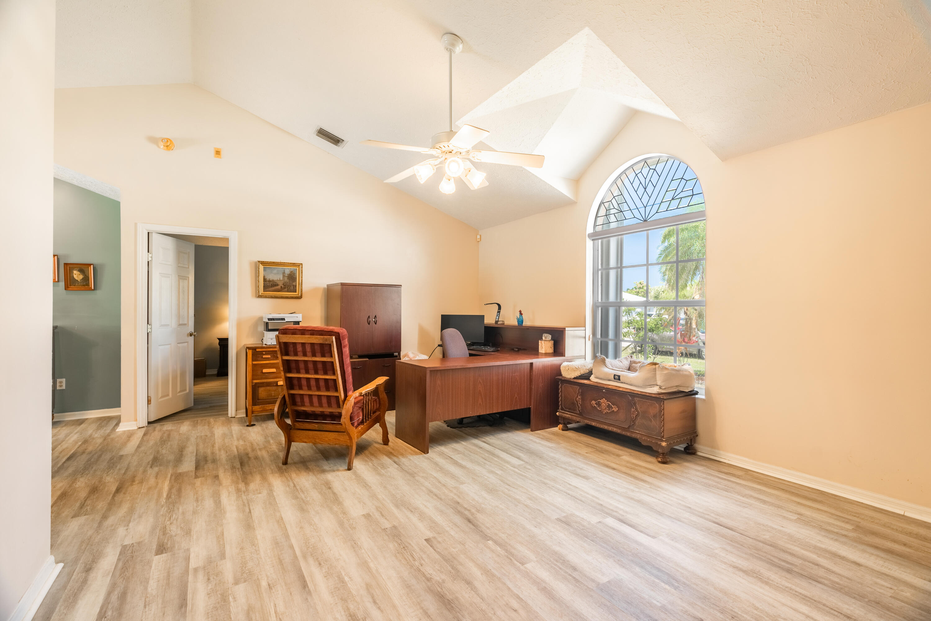1581 SE Dome Circle