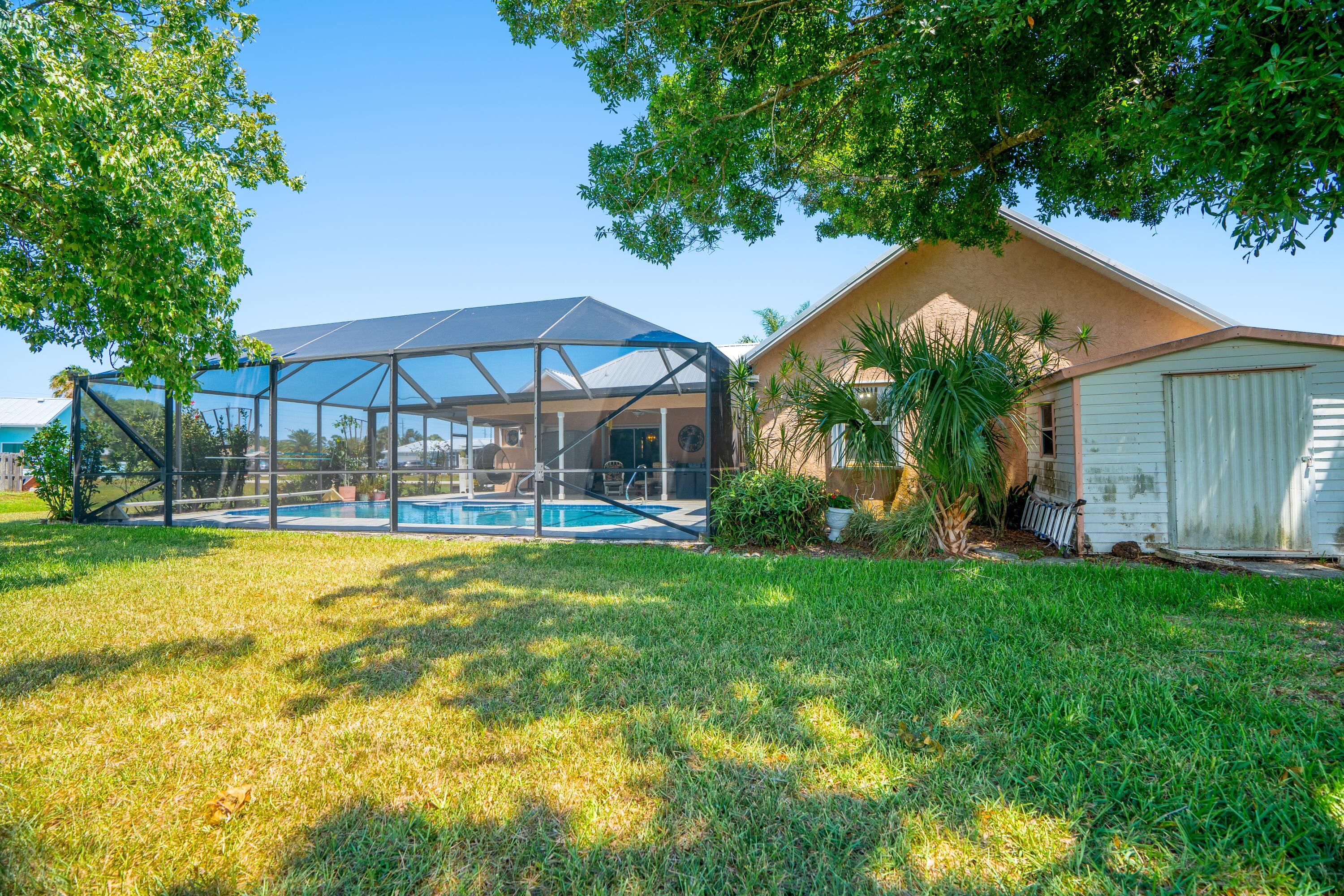 1581 SE Dome Circle