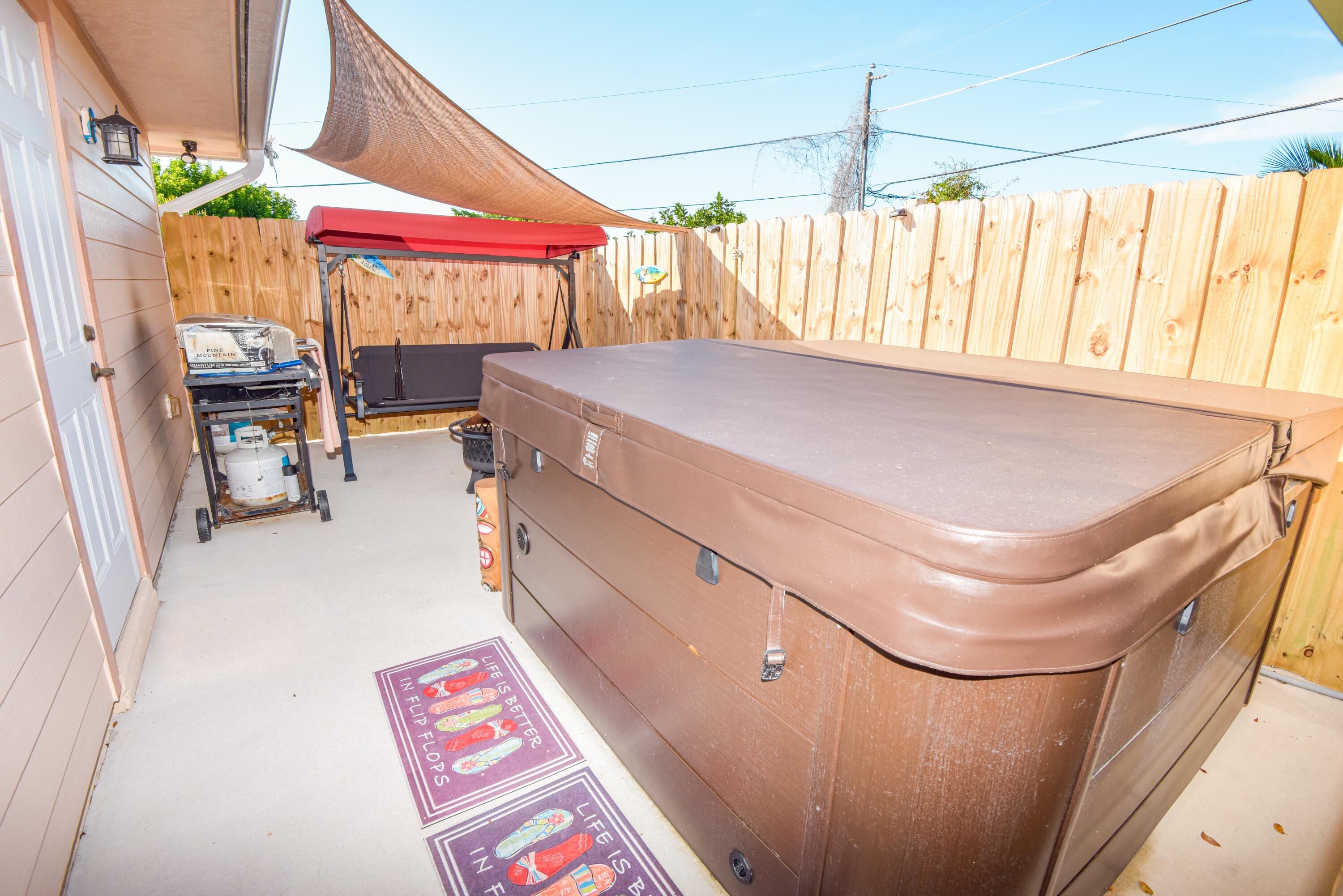 2311 NE 15th Court